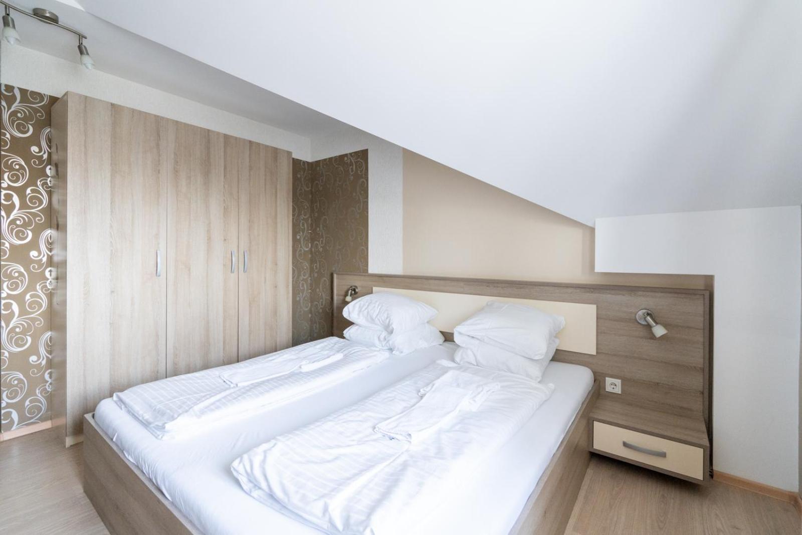 FarawayHomes Aparthotel Near Vienna Airport - Anytime Self Check-In