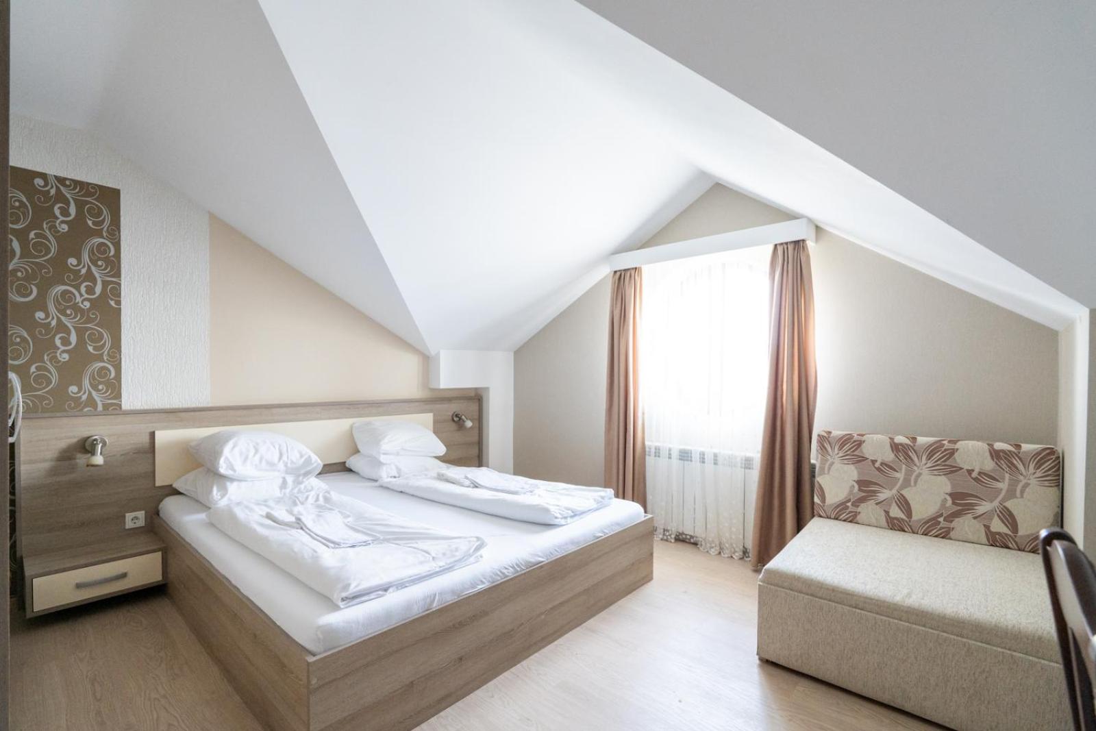 FarawayHomes Aparthotel Near Vienna Airport - Anytime Self Check-In