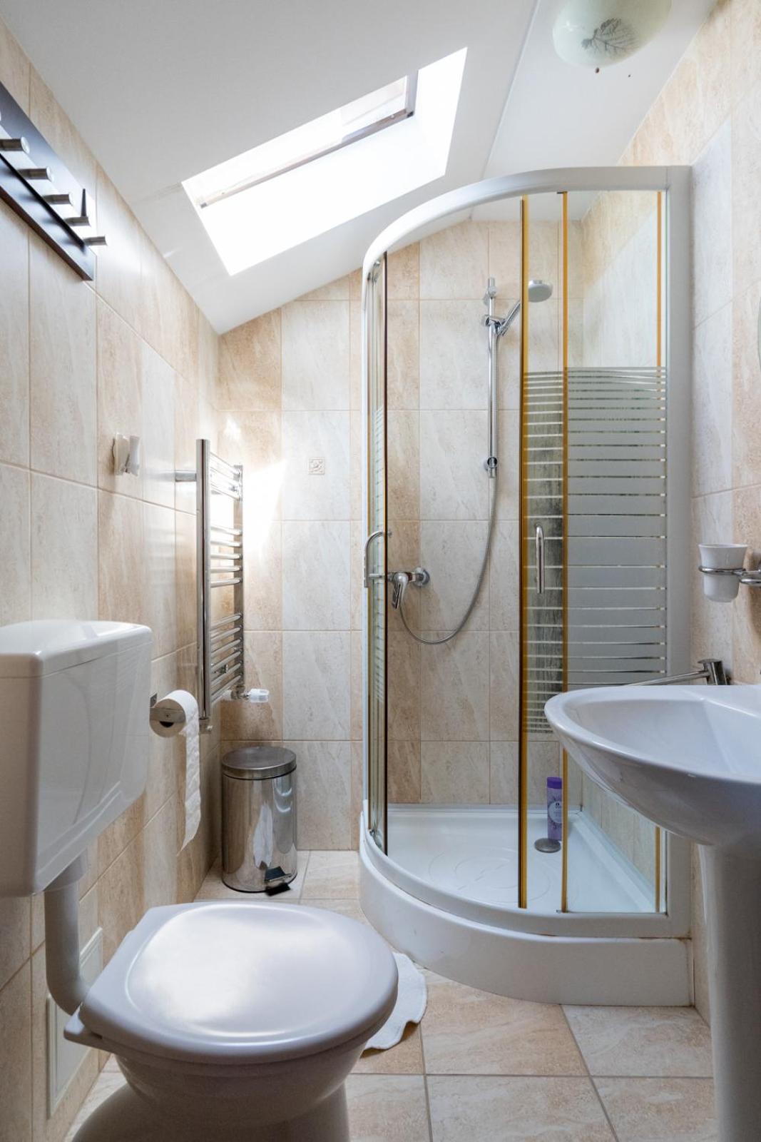 FarawayHomes Aparthotel Near Vienna Airport - Anytime Self Check-In