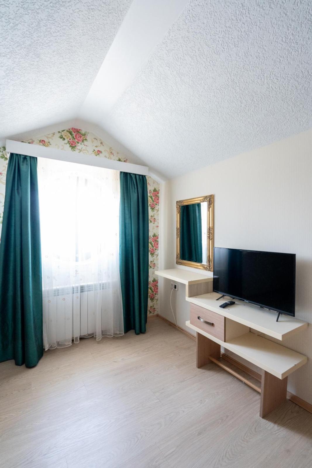 FarawayHomes Aparthotel Near Vienna Airport - Anytime Self Check-In