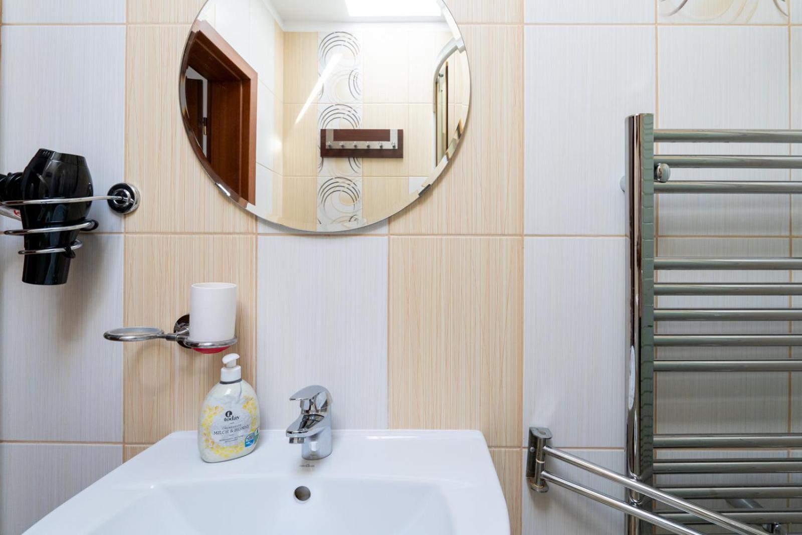 FarawayHomes Aparthotel Near Vienna Airport - Anytime Self Check-In