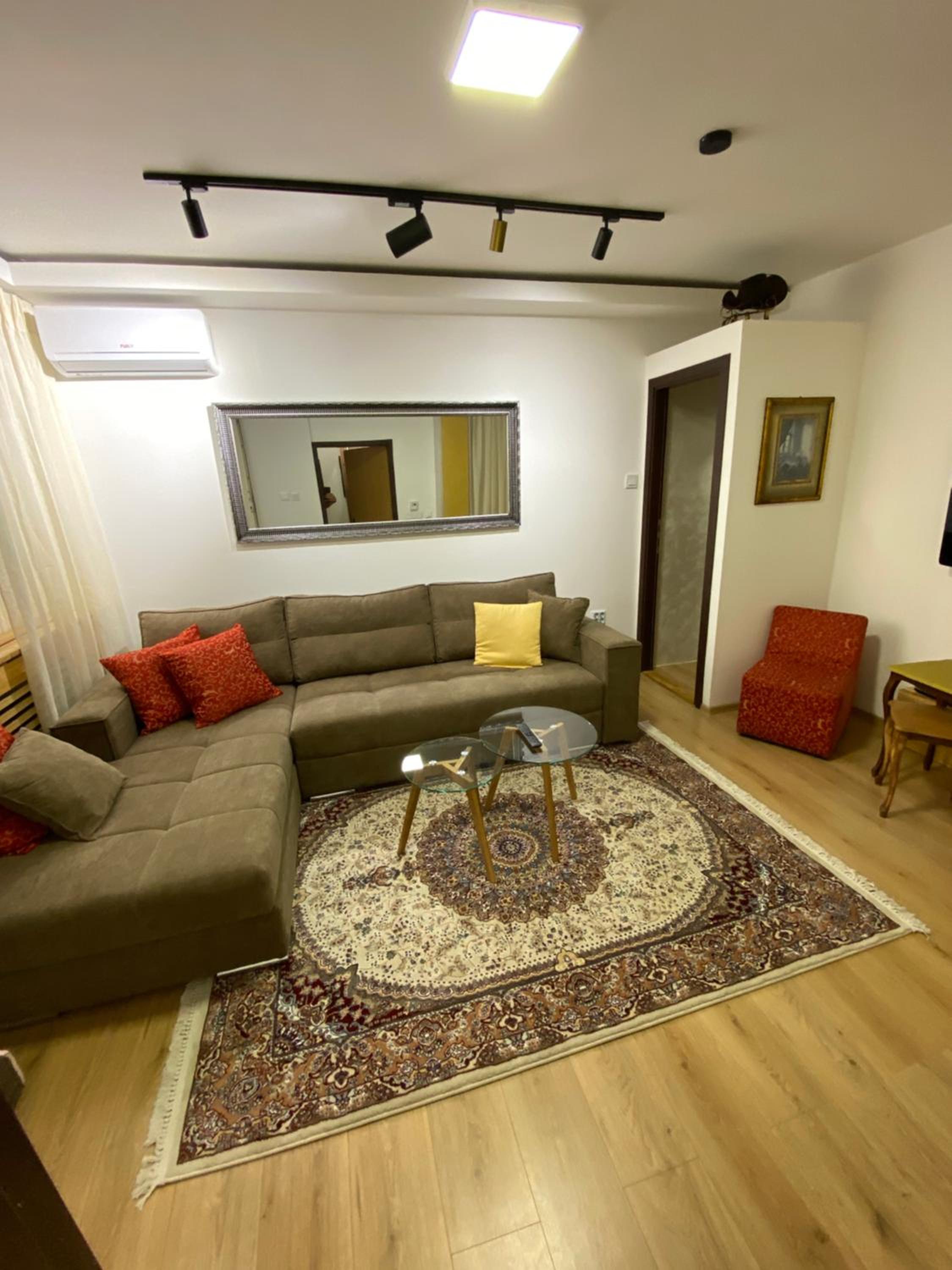 Deenco apartment