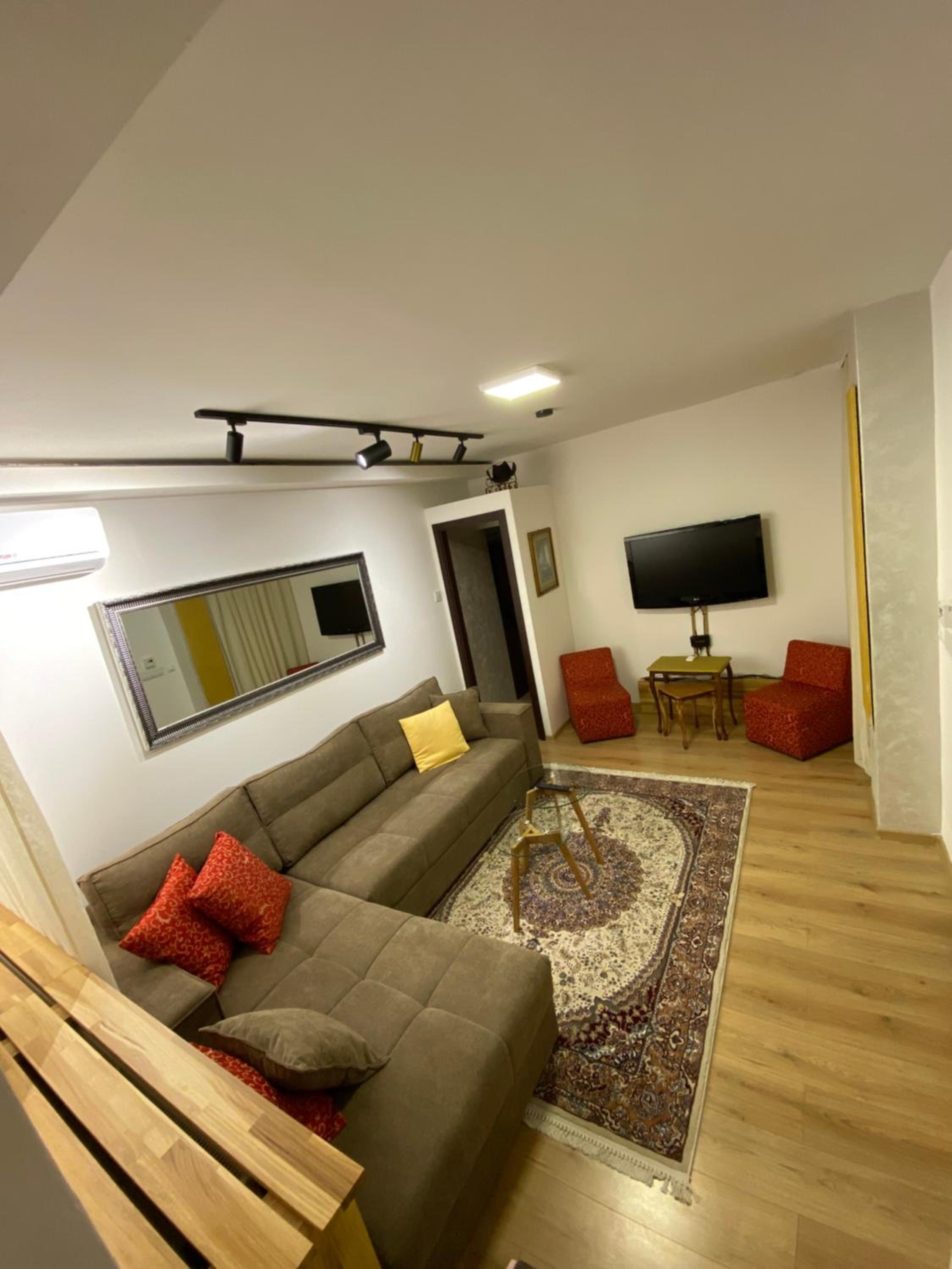 Deenco apartment