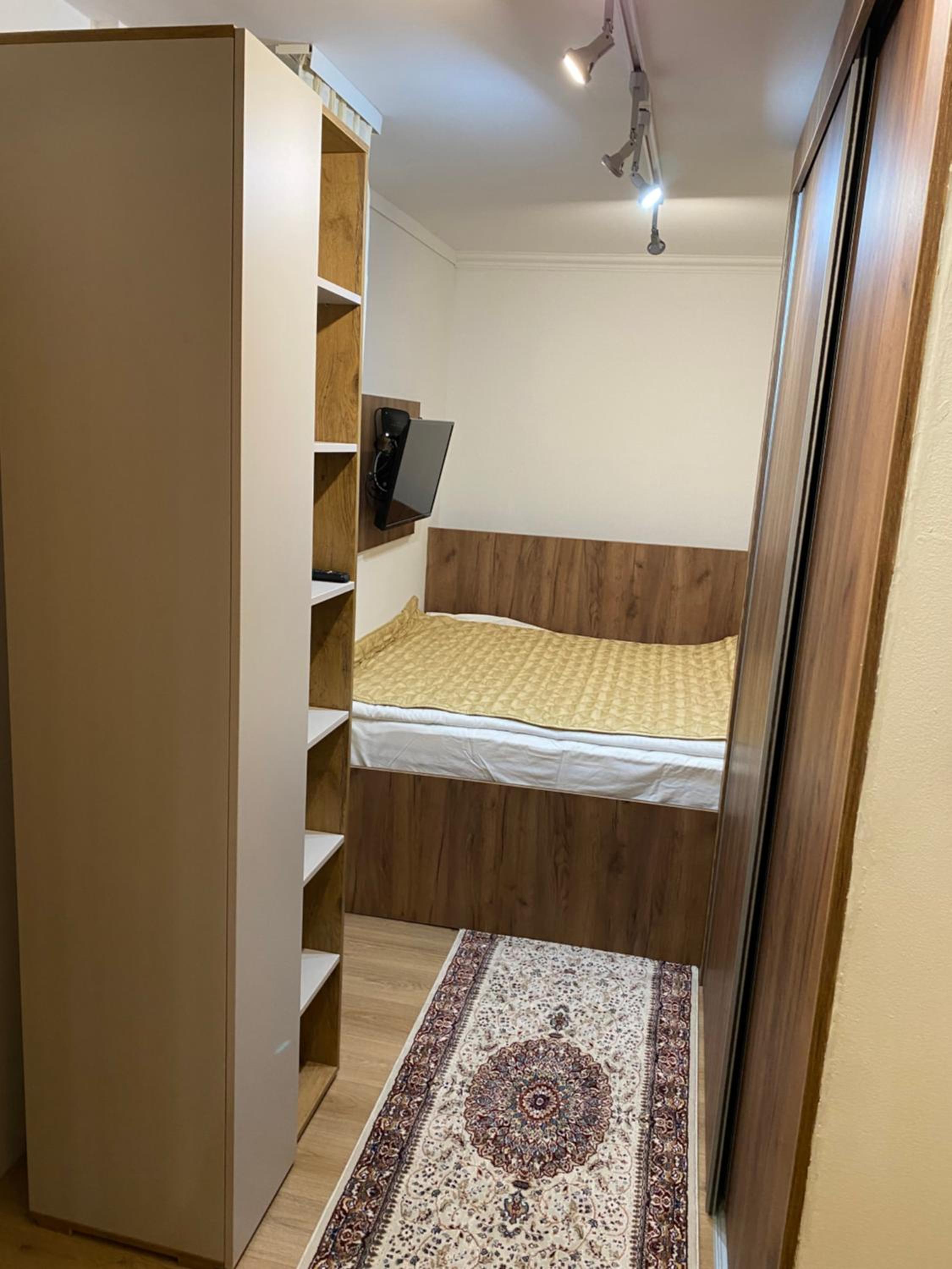Deenco apartment
