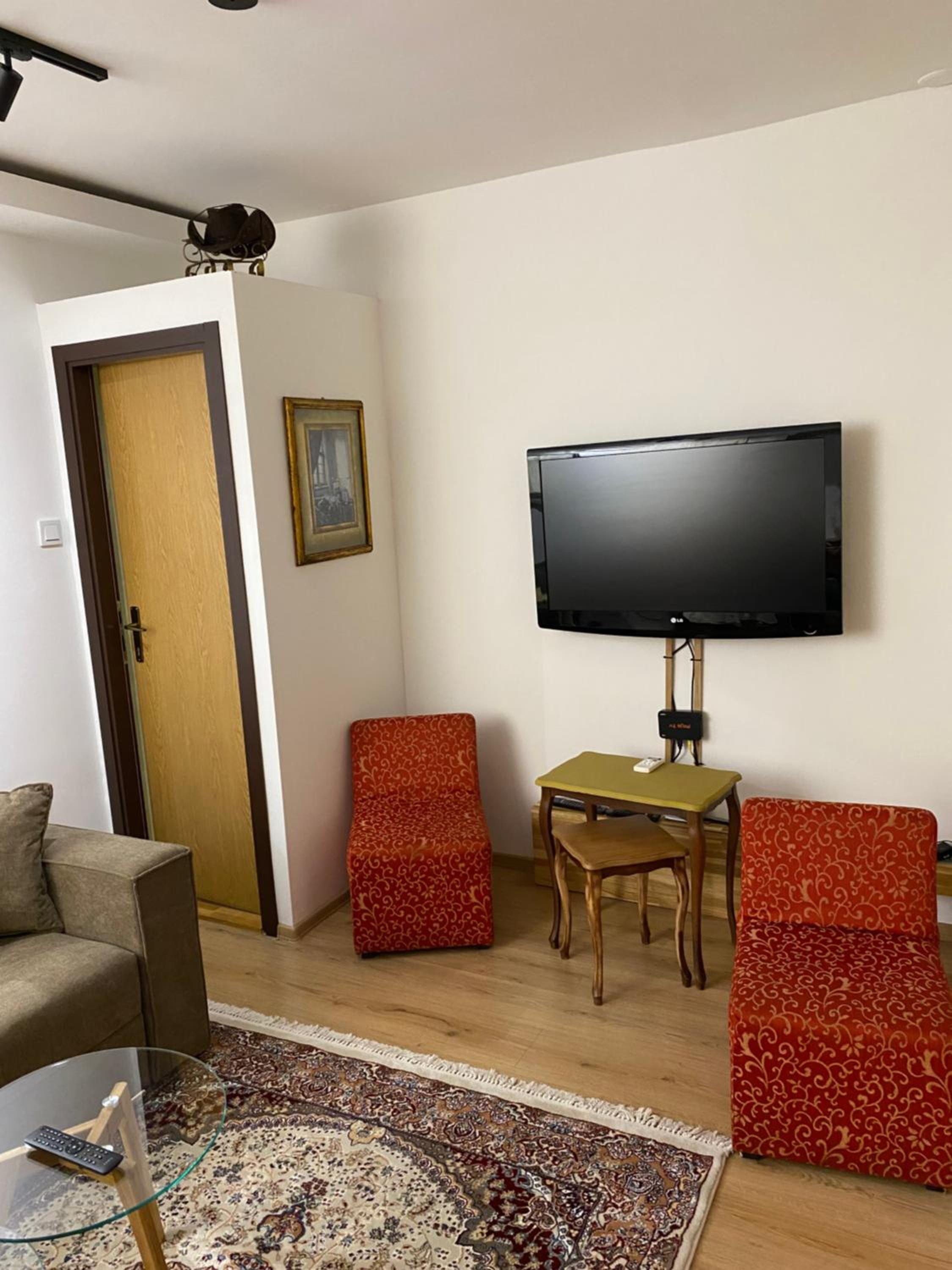 Deenco apartment