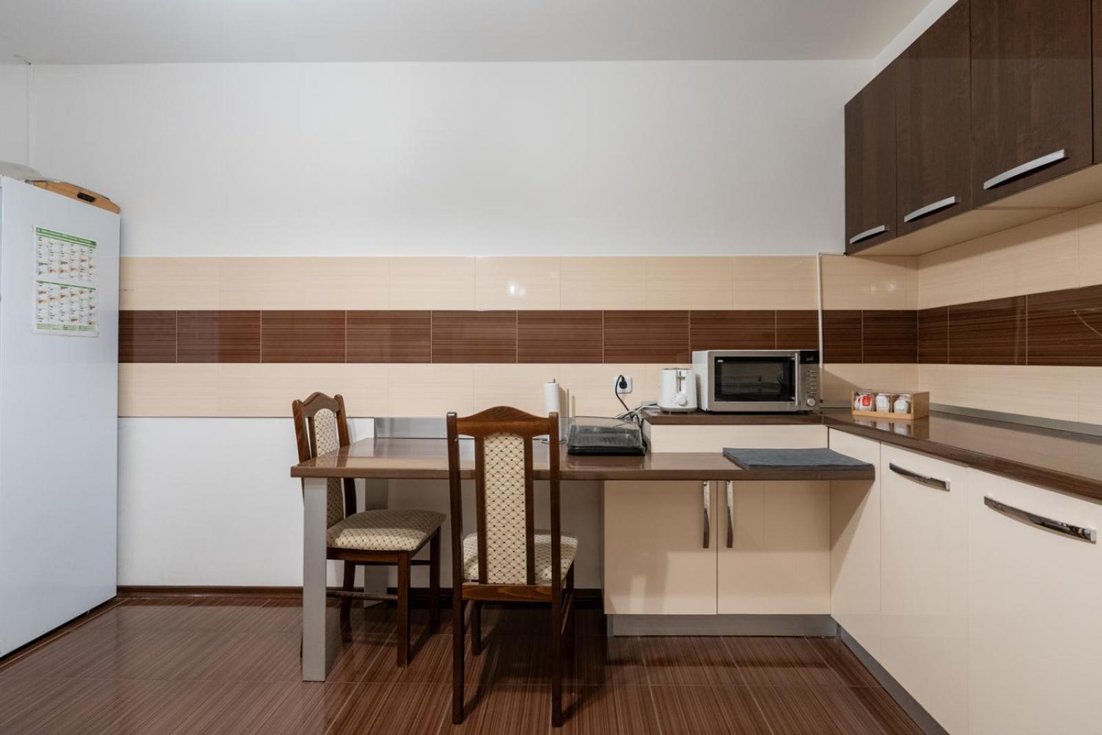FarawayHomes Aparthotel Near Vienna Airport - Anytime Self Check-In