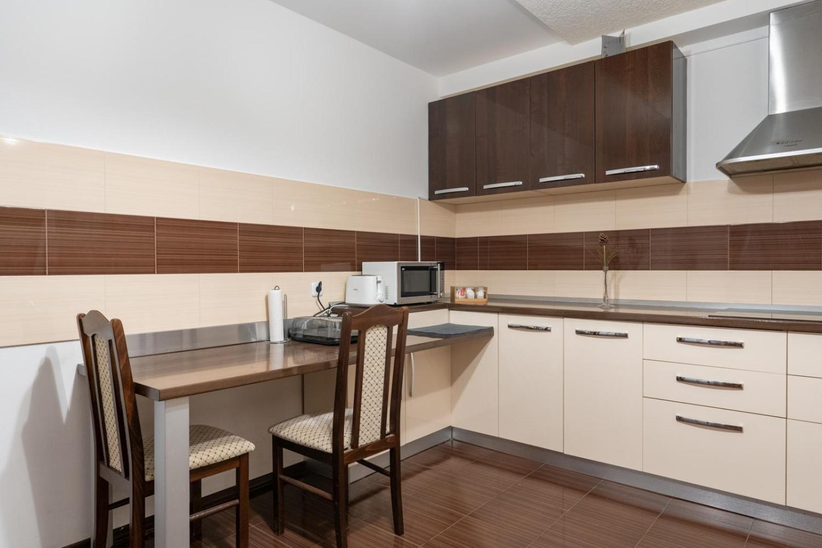 FarawayHomes Aparthotel Near Vienna Airport - Anytime Self Check-In