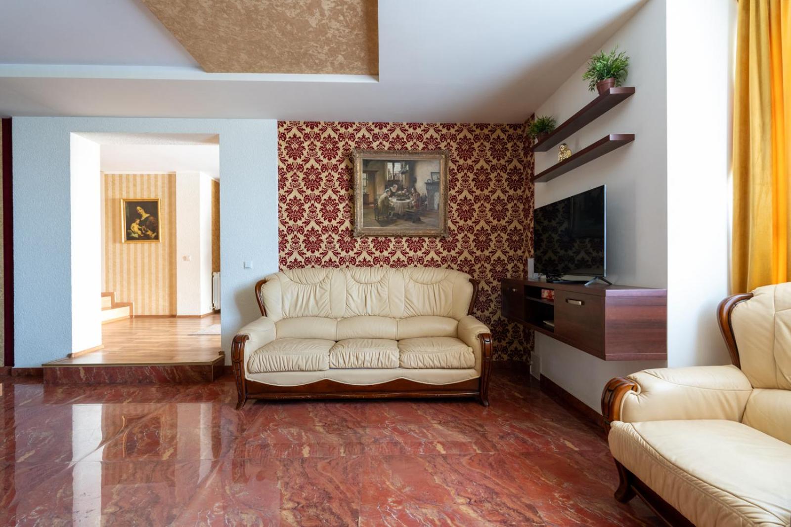 FarawayHomes Aparthotel Near Vienna Airport - Anytime Self Check-In