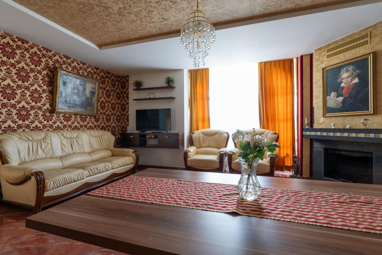 FarawayHomes Aparthotel Near Vienna Airport - Anytime Self Check-In