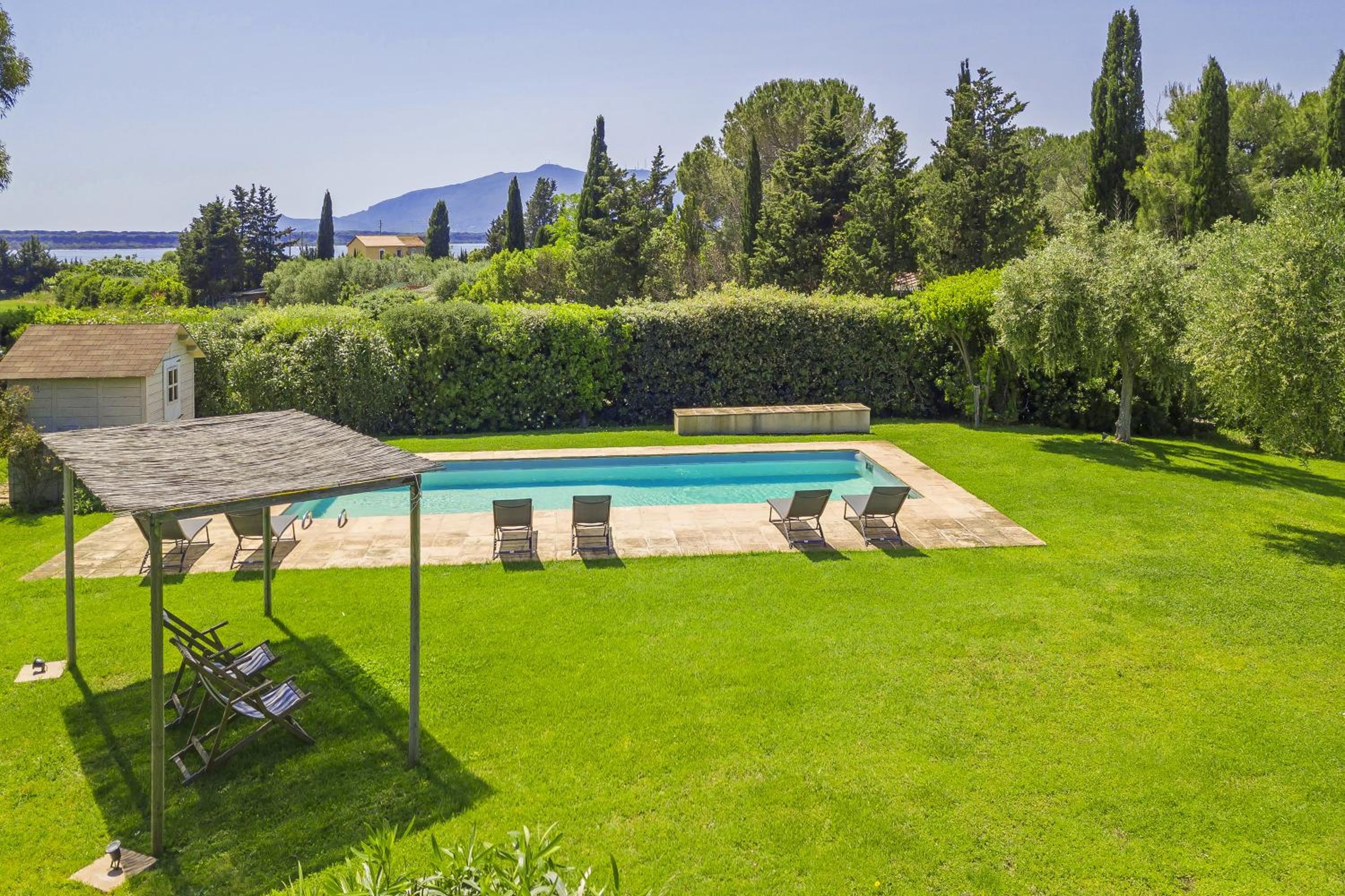 Chalet Vignarola - Happy Rentals view 2
