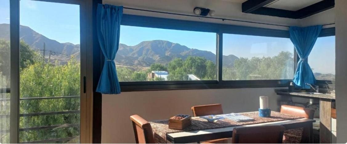 Ventanas al Cerro-El Challao