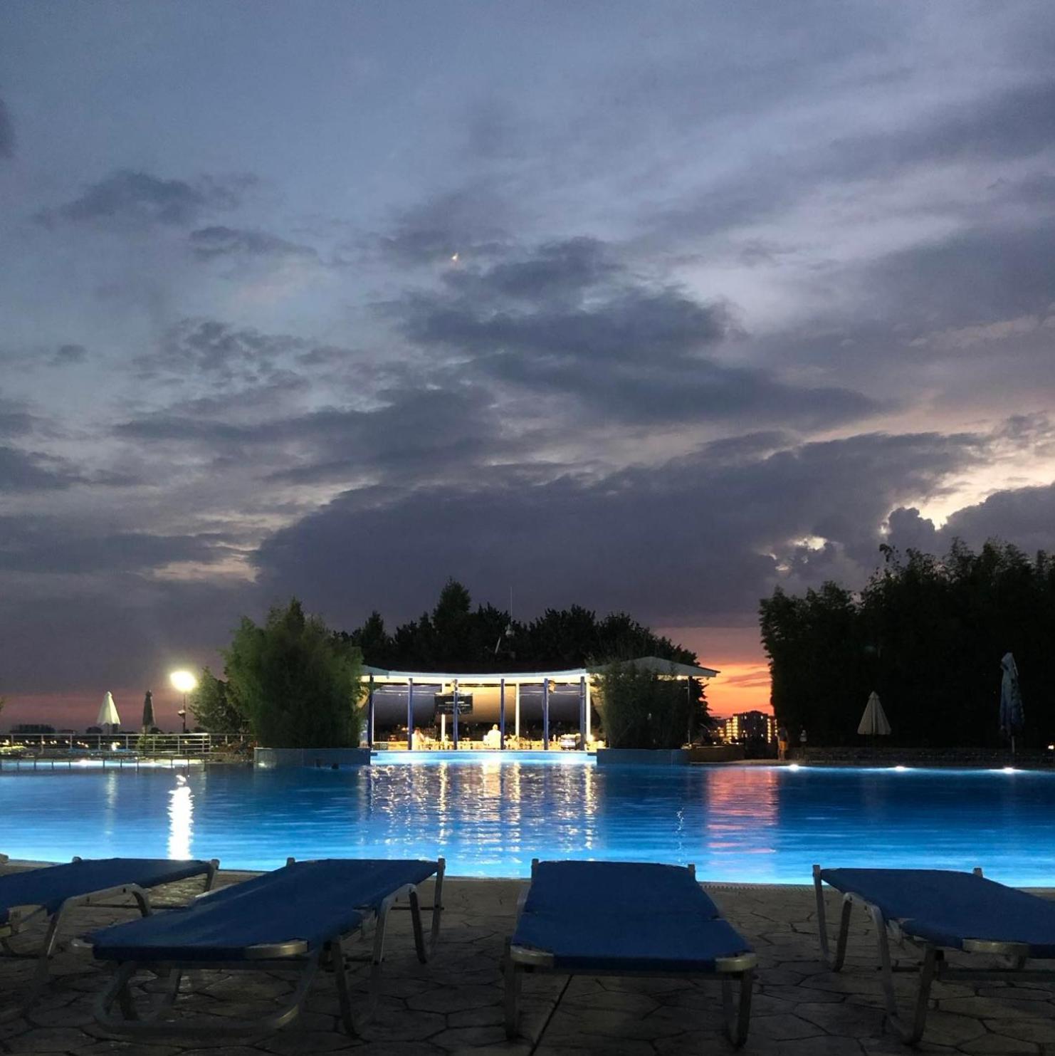 Marina Cape Sky View Lux Apartment in Aheloy