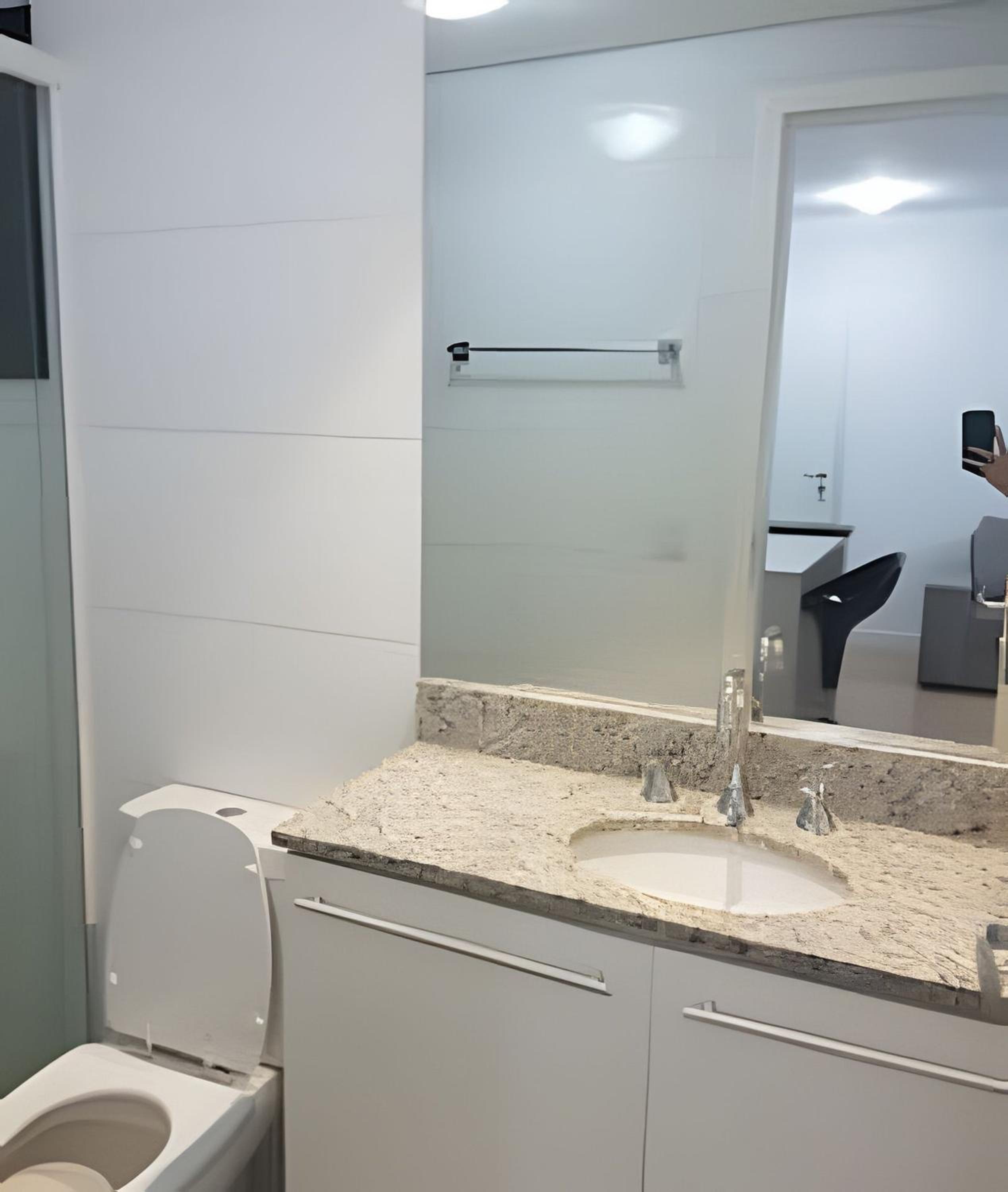 Lifespace: Sofisticação em Localização Nobre com academia e piscina aquecida