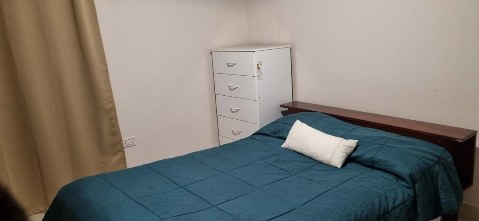Casa con piscina y parque en Salta , zona aeropuerto