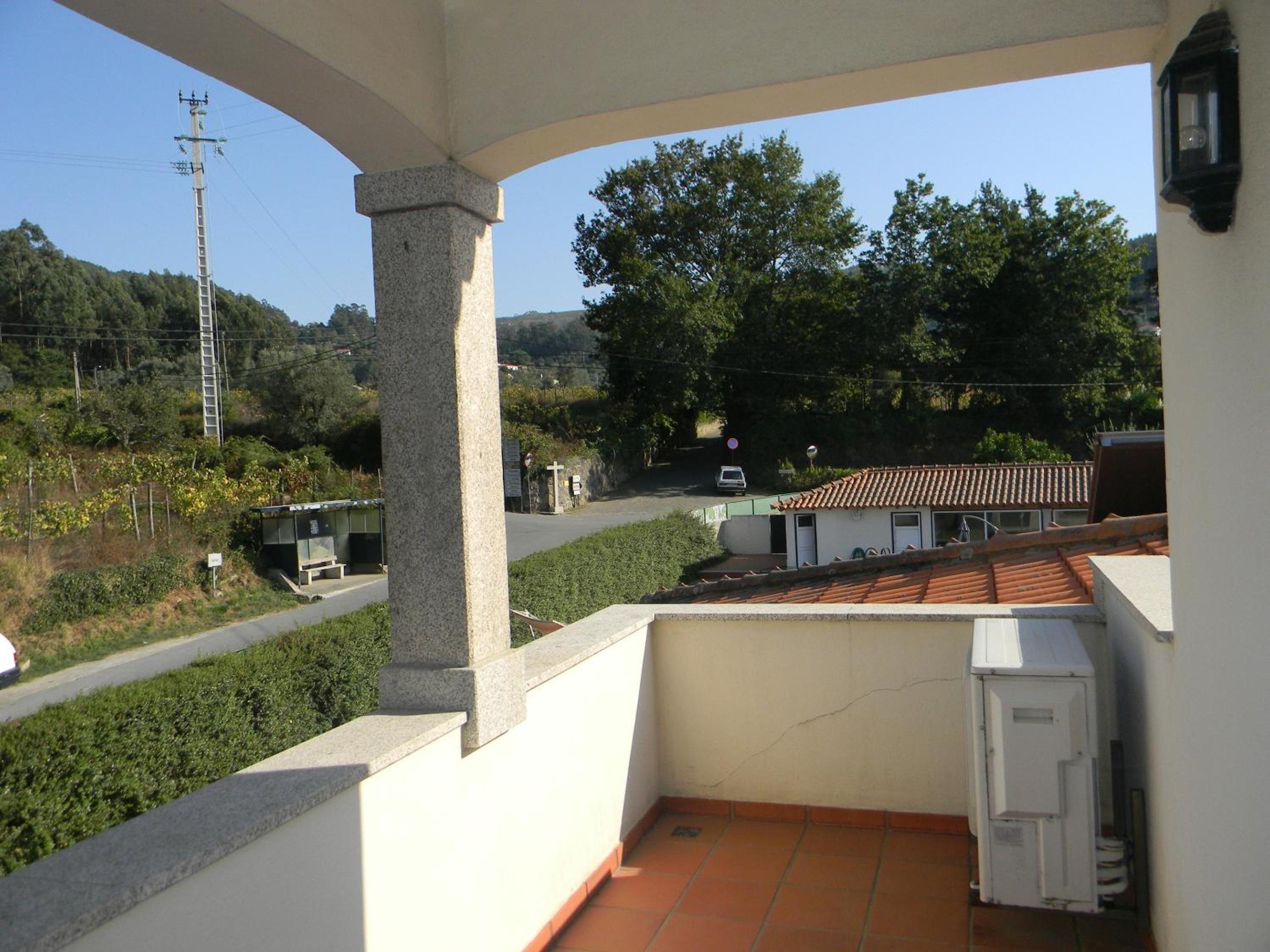 Photo 32