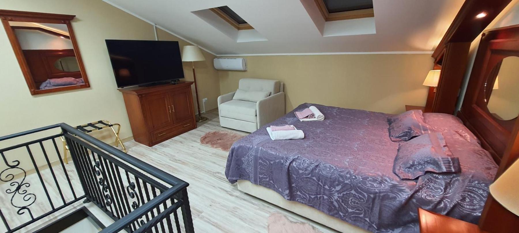 Lena 5 Apartmants view 2