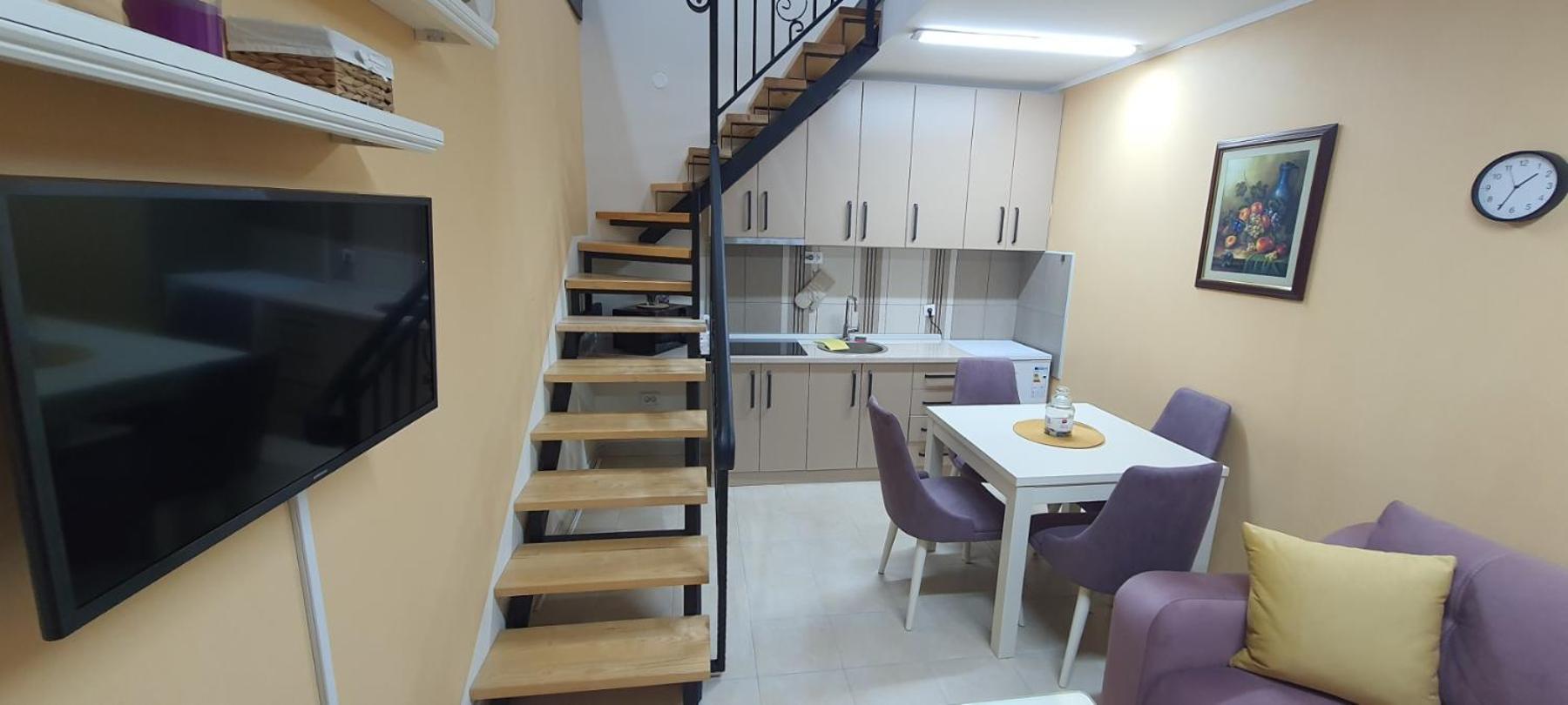 Lena 5 Apartmants view 3
