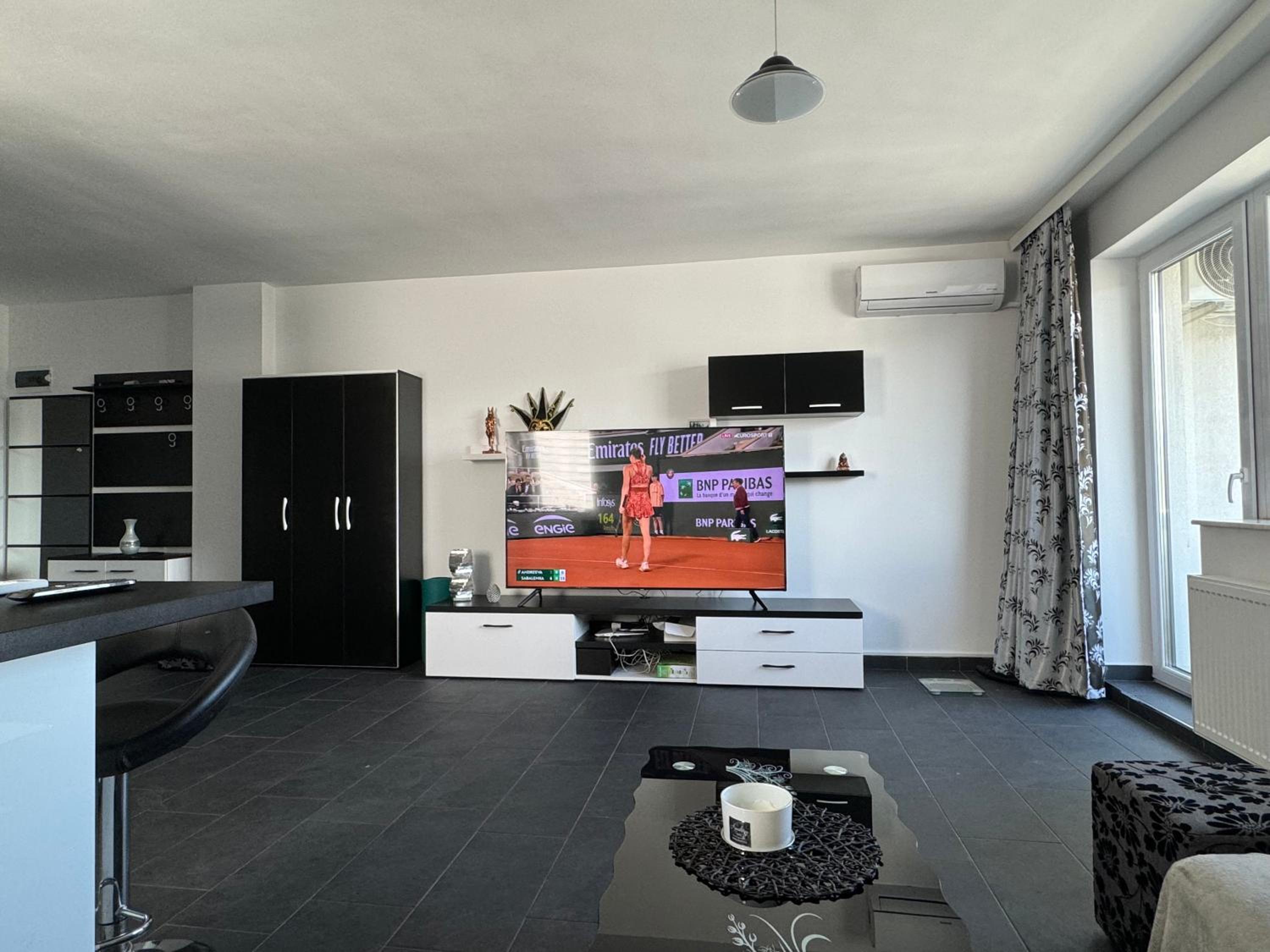 Oferim spre închiriere apartament de Lux view 2