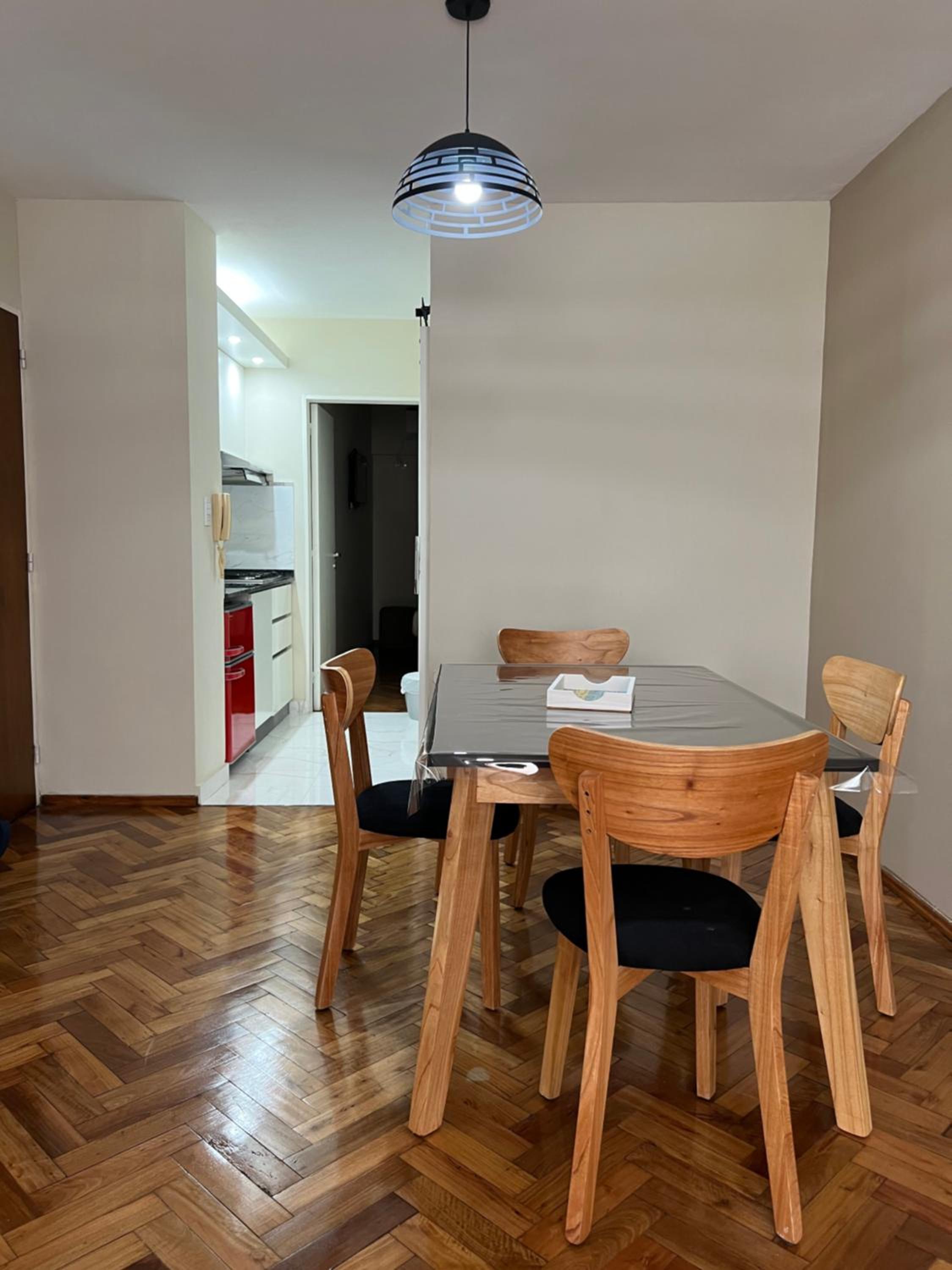 Av Pellegrini 1300 (exellente ubicación)