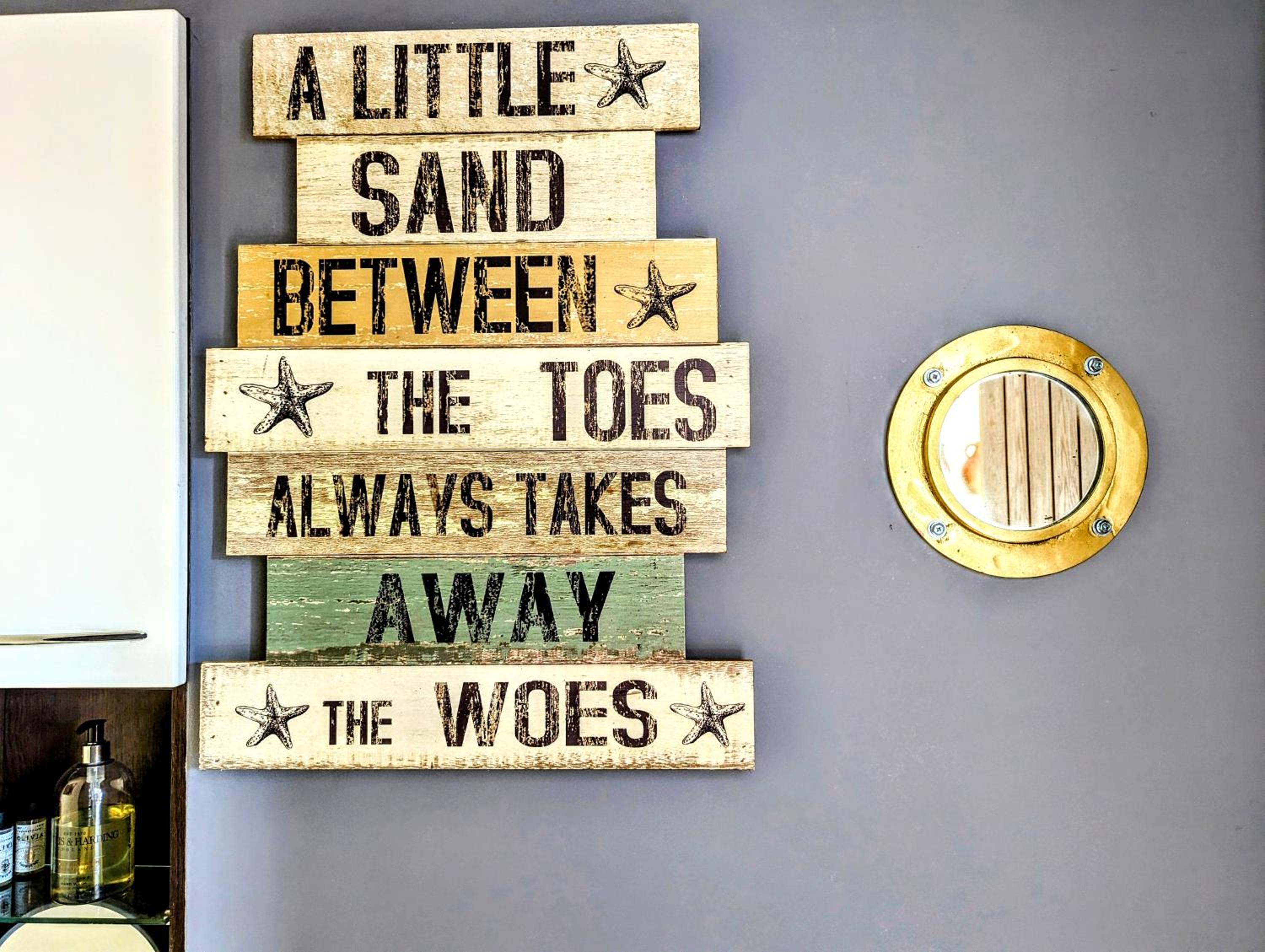 Beachside Bliss in Heart of Town