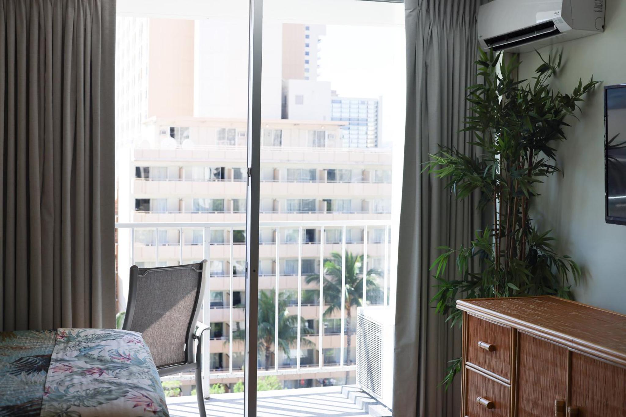 Tropical Studios at Marine Surf Waikiki - FREE PARKING - BEST LOCATION - FULL KITCHEN - SWIMMING POOL 照片第 124 張,共 263 張