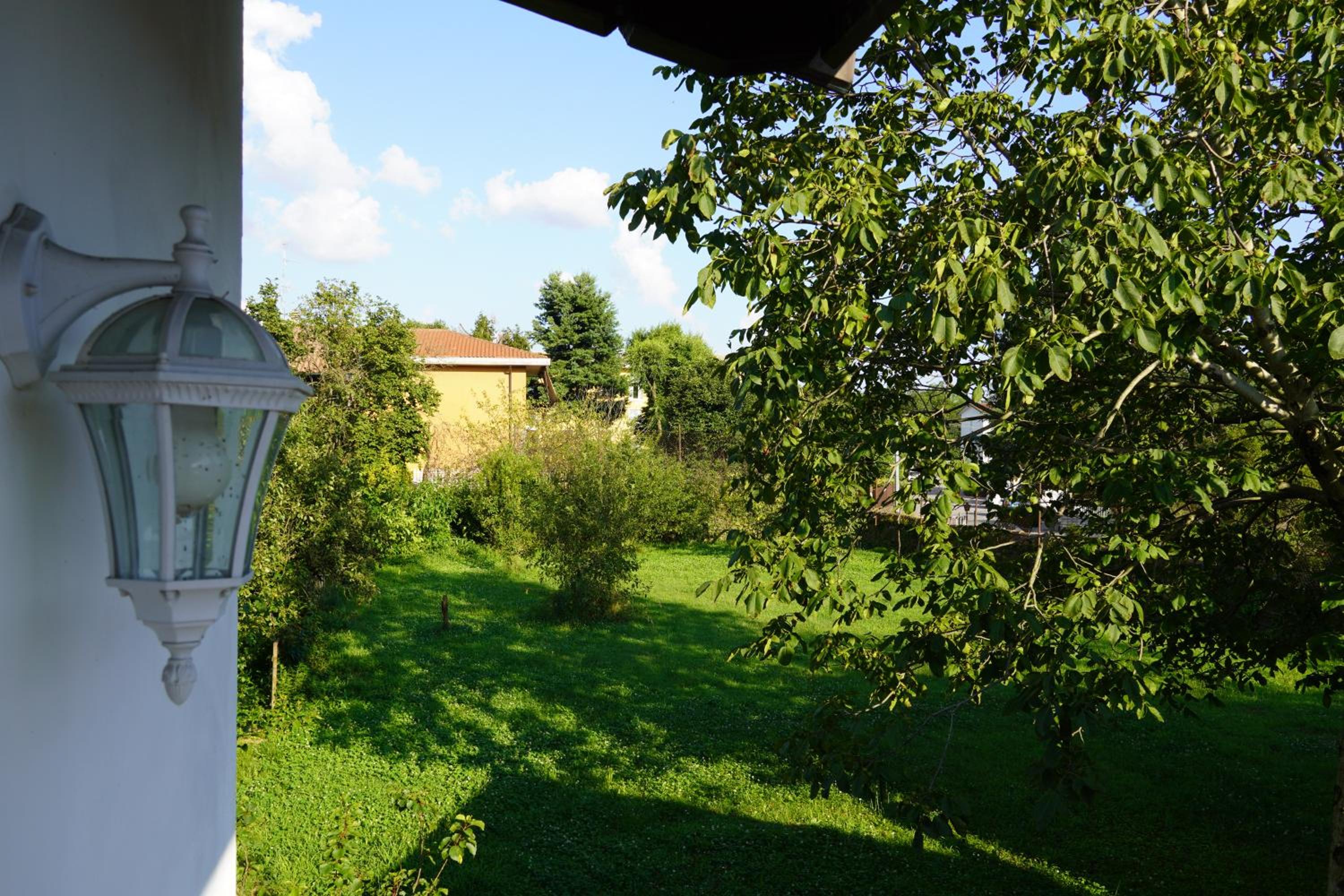 Somma Lombardo Vacations - Casetta del Fiume - Property Image 5