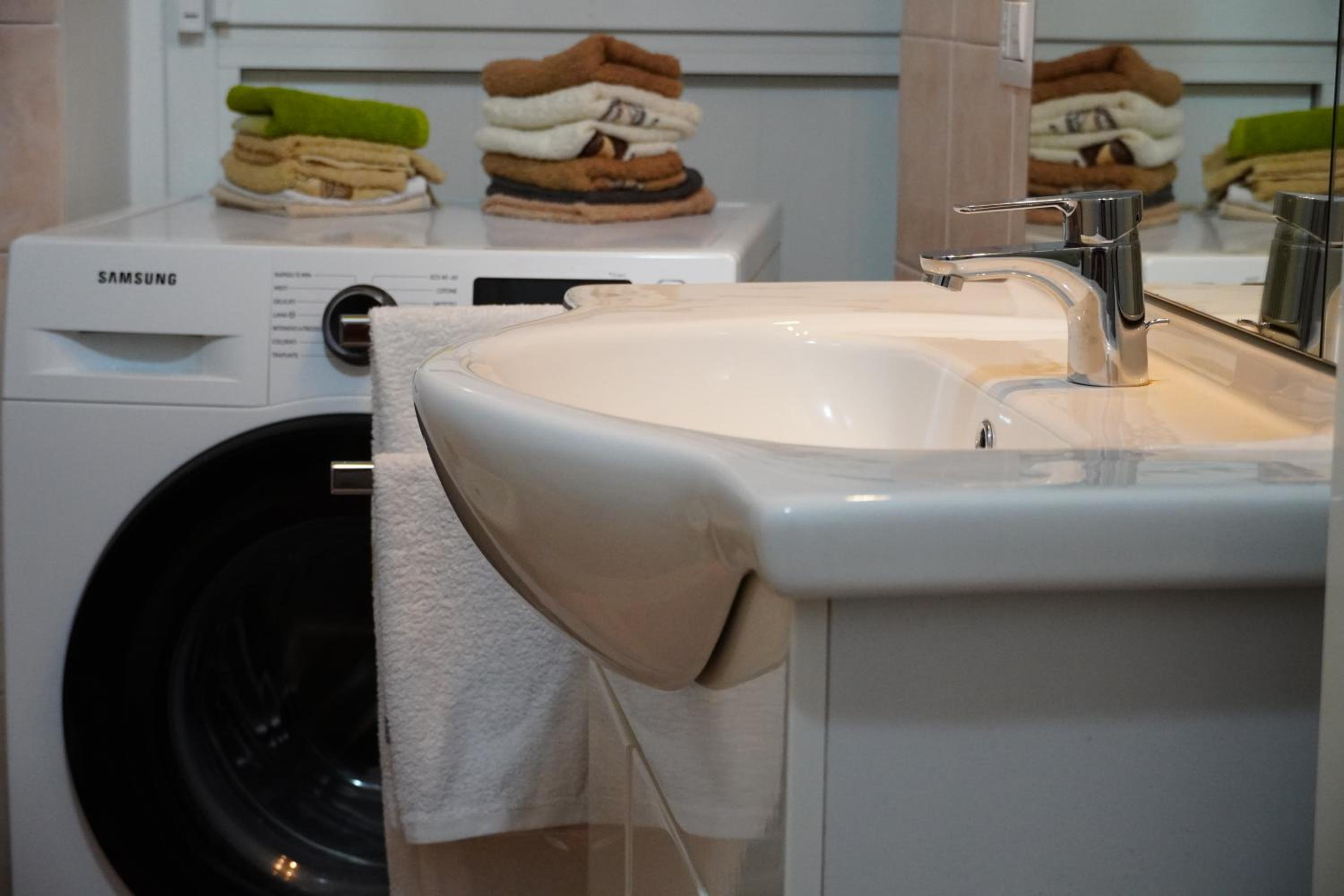 Somma Lombardo Vacations - Casetta del Fiume - Property Image 17