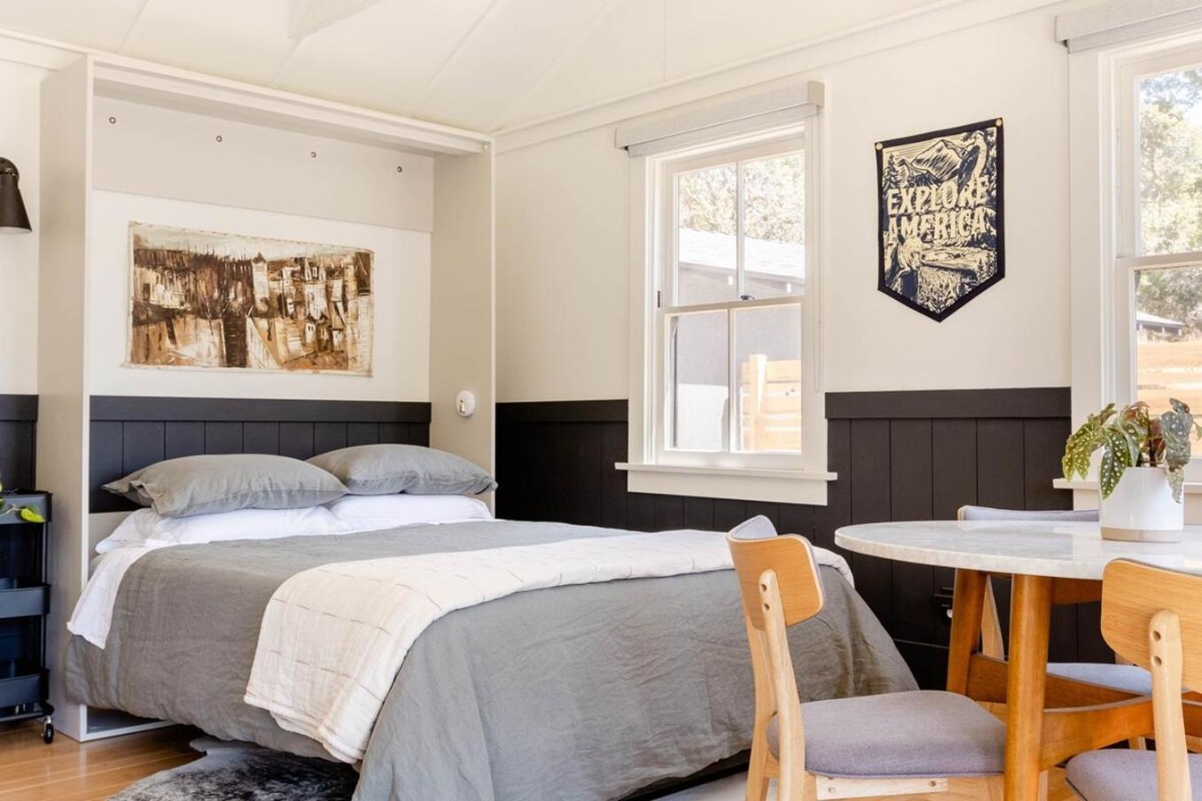 Wild Hair Studio-stylish Farm Stay W Ev Charger view 4