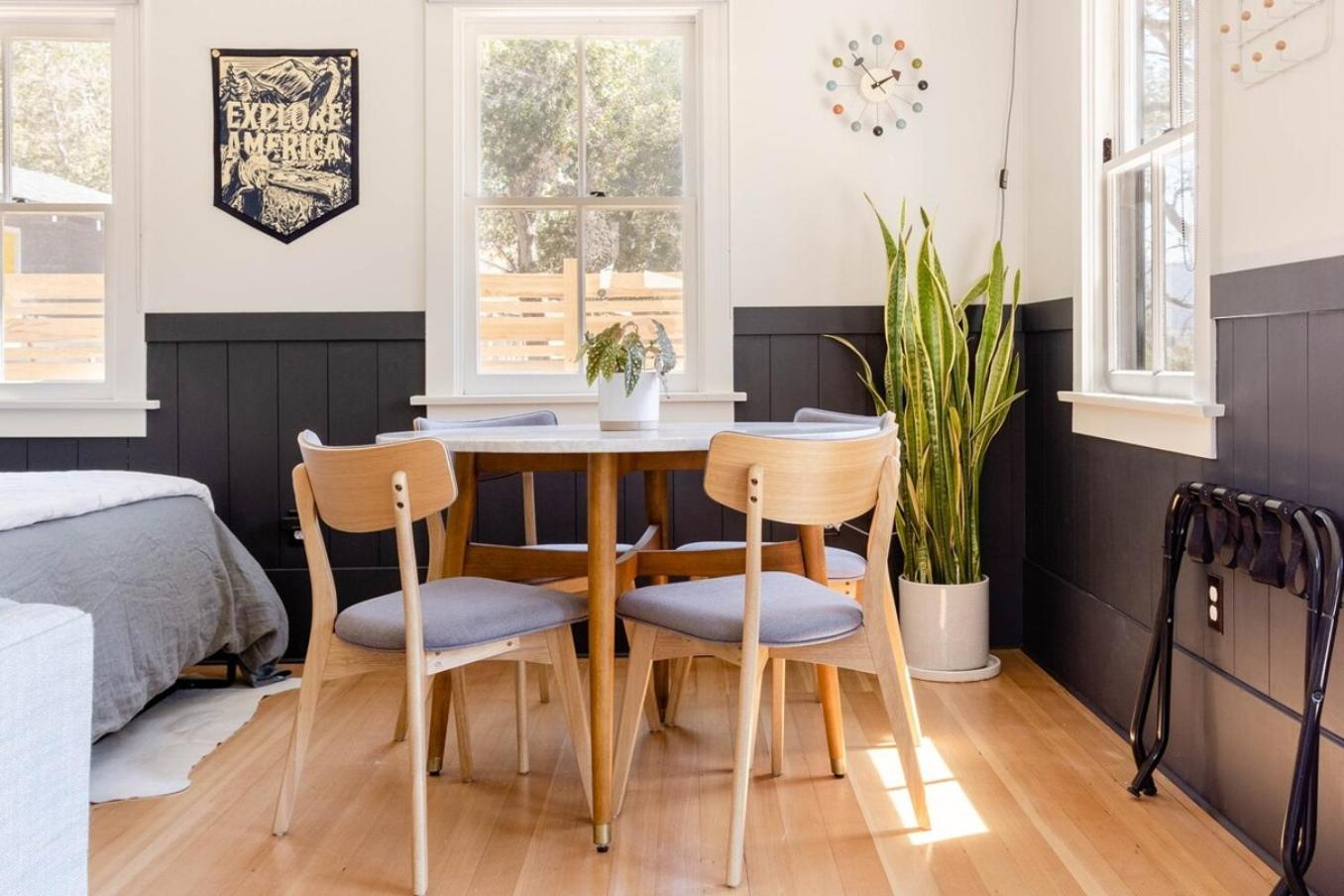 Wild Hair Studio-stylish Farm Stay W Ev Charger view 5