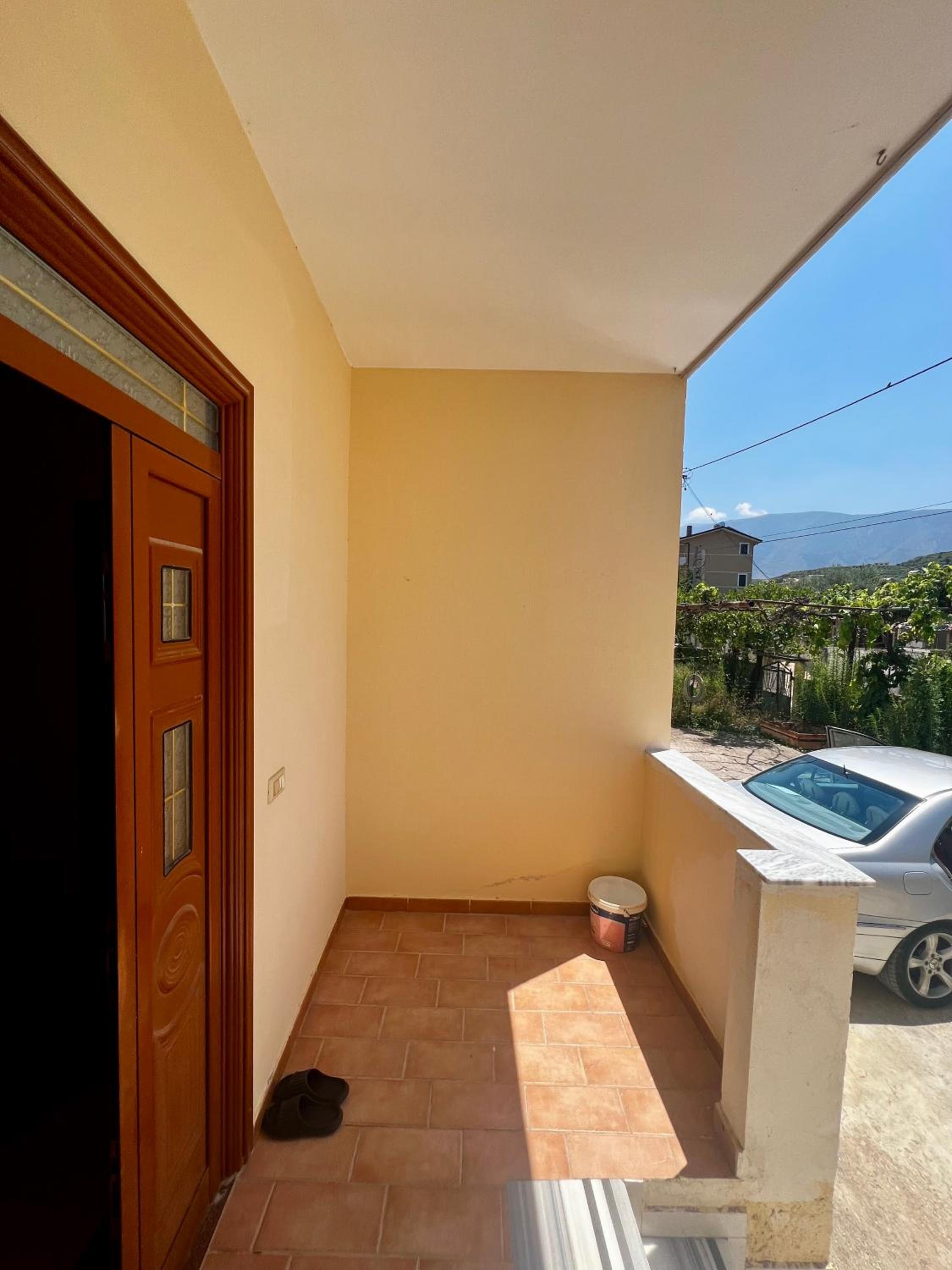 K Bougainville Albania