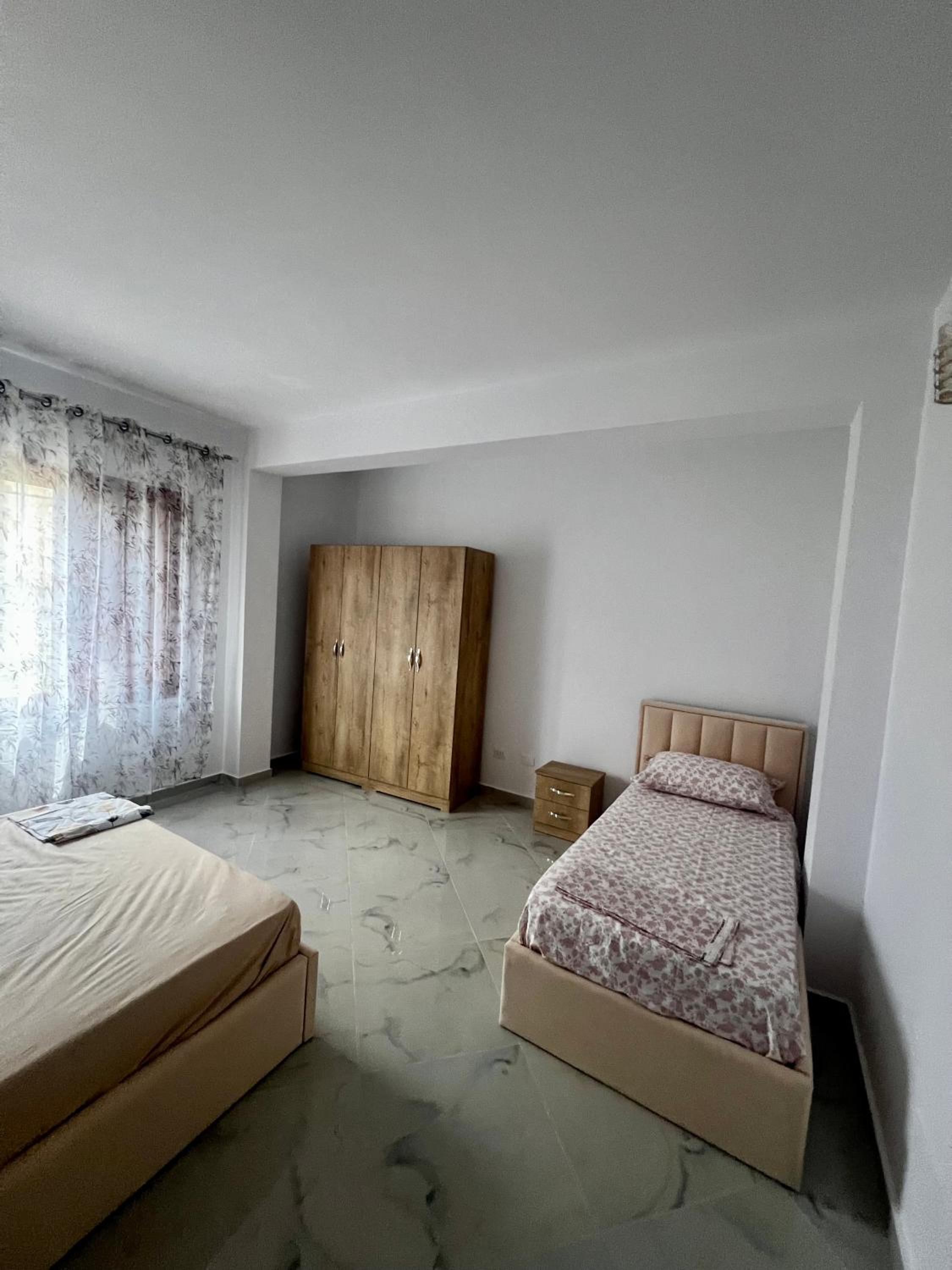 K Bougainville Albania