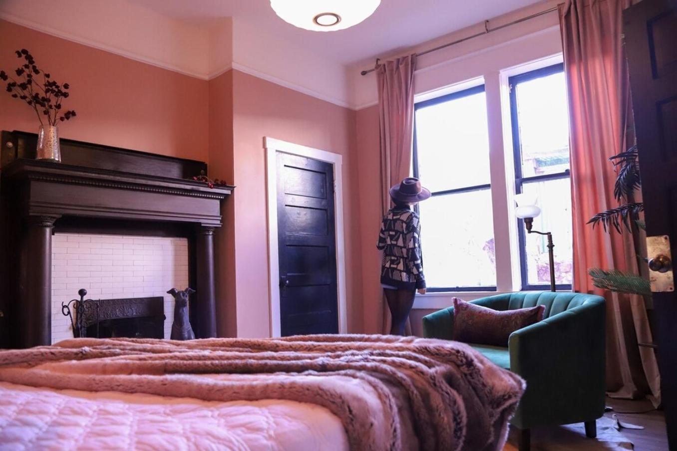 Downtown Casa Mina Cozy Free Parking view 3