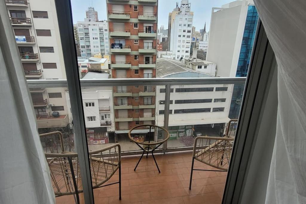 Hermoso Depto en La Perla con Balcón Cochera 5 Personas 8 cuadras del Mar