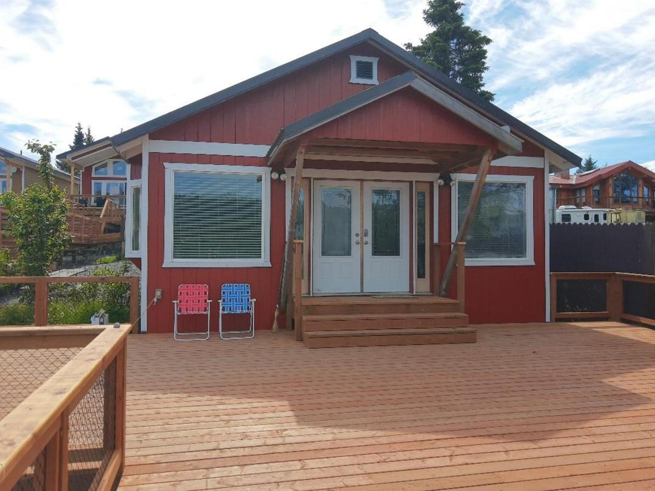 Homer Vacations - Waterfront Cabin - Homer Seaplane Base - Property Image 1
