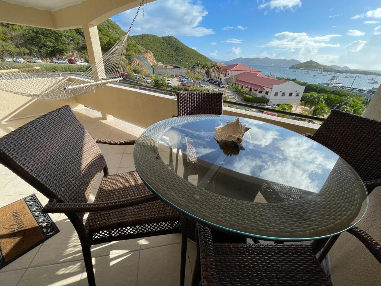 Amazing View 1 Bed1 Bath Villa On Red Hook Strip