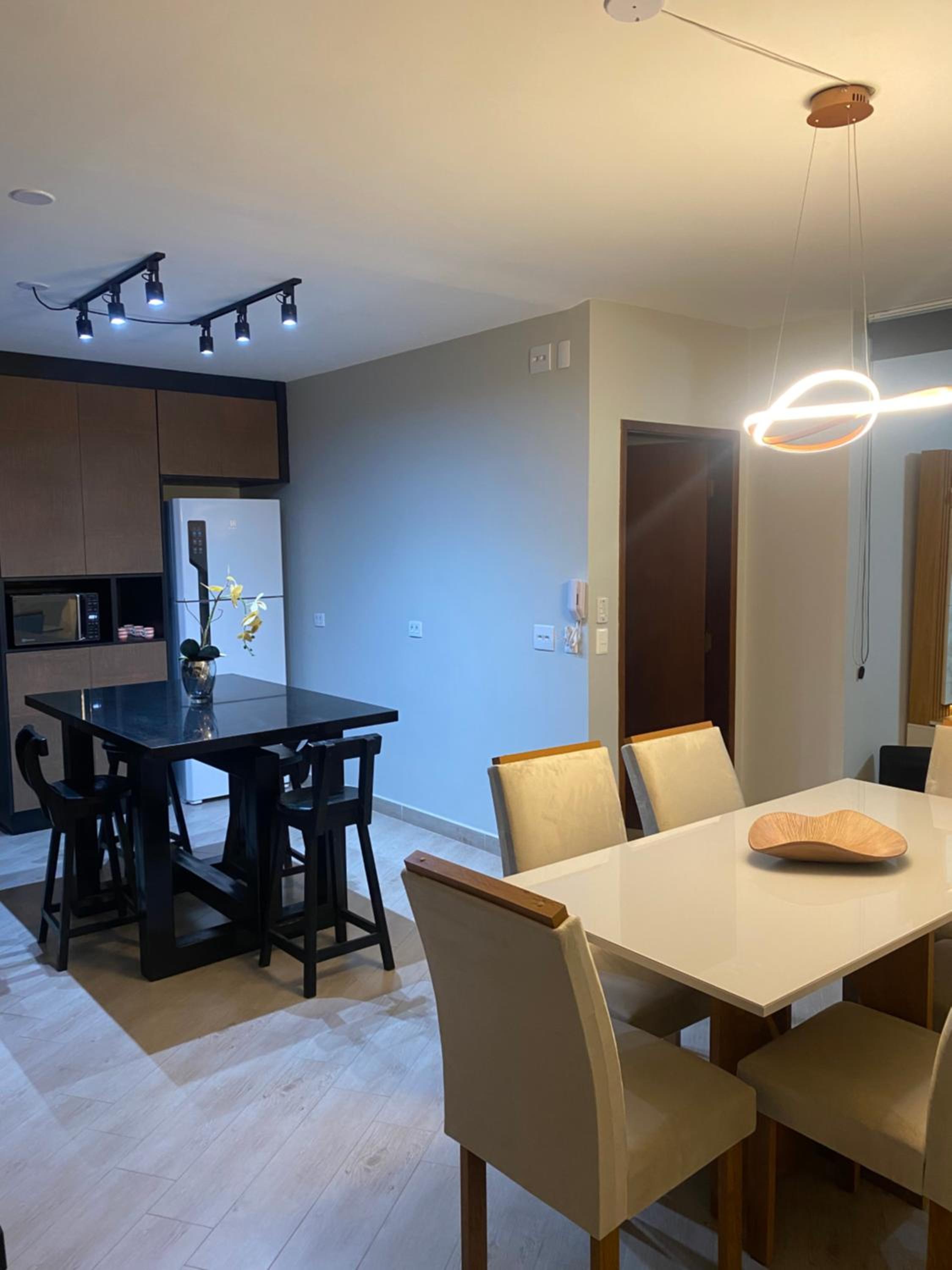 Apartamento lindo a 03 minutos da praia Enseada