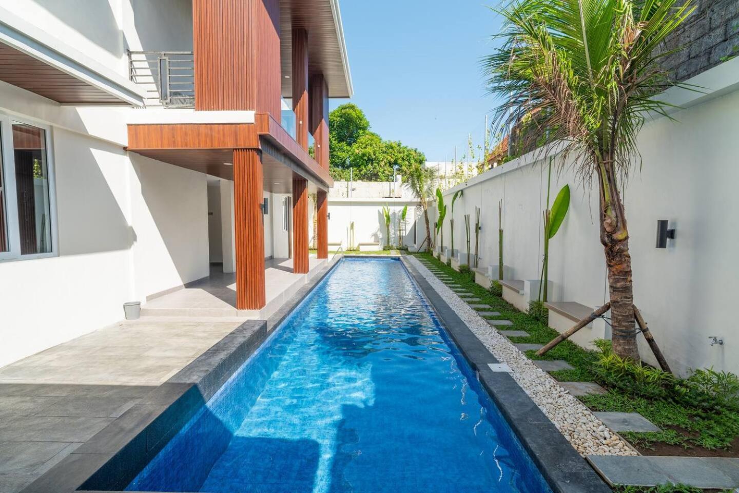 Alyxia 1 Bedroom Apartment in Central Seminyak view 4