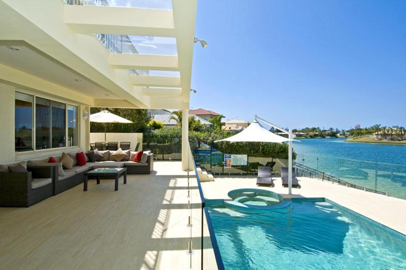 Broadbeach Waterfront - GOLD COAST WINNER!