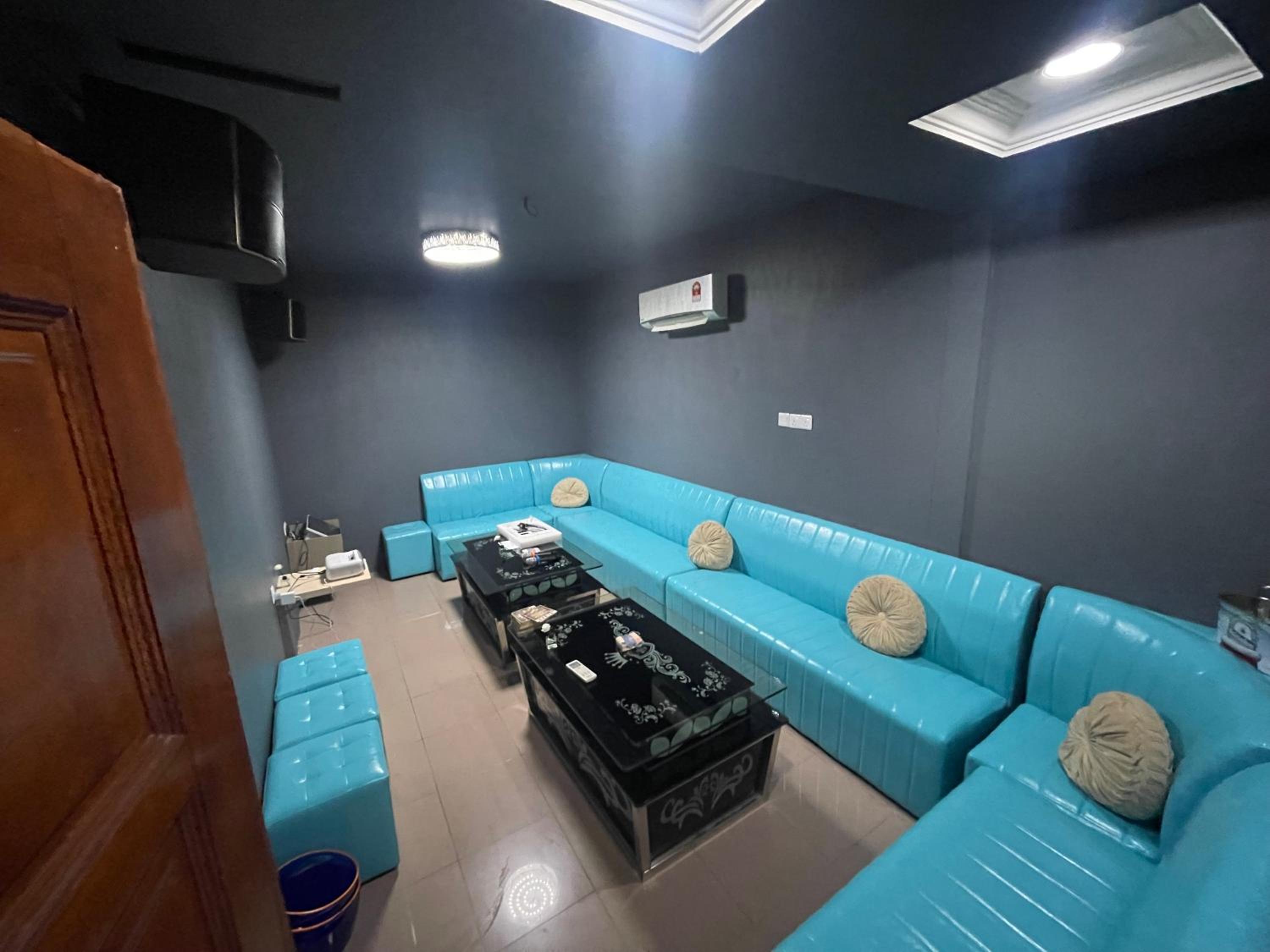 Villa near Adda Heights Yi Jia Restaurant with KTV Mini Theatre n Pool Table