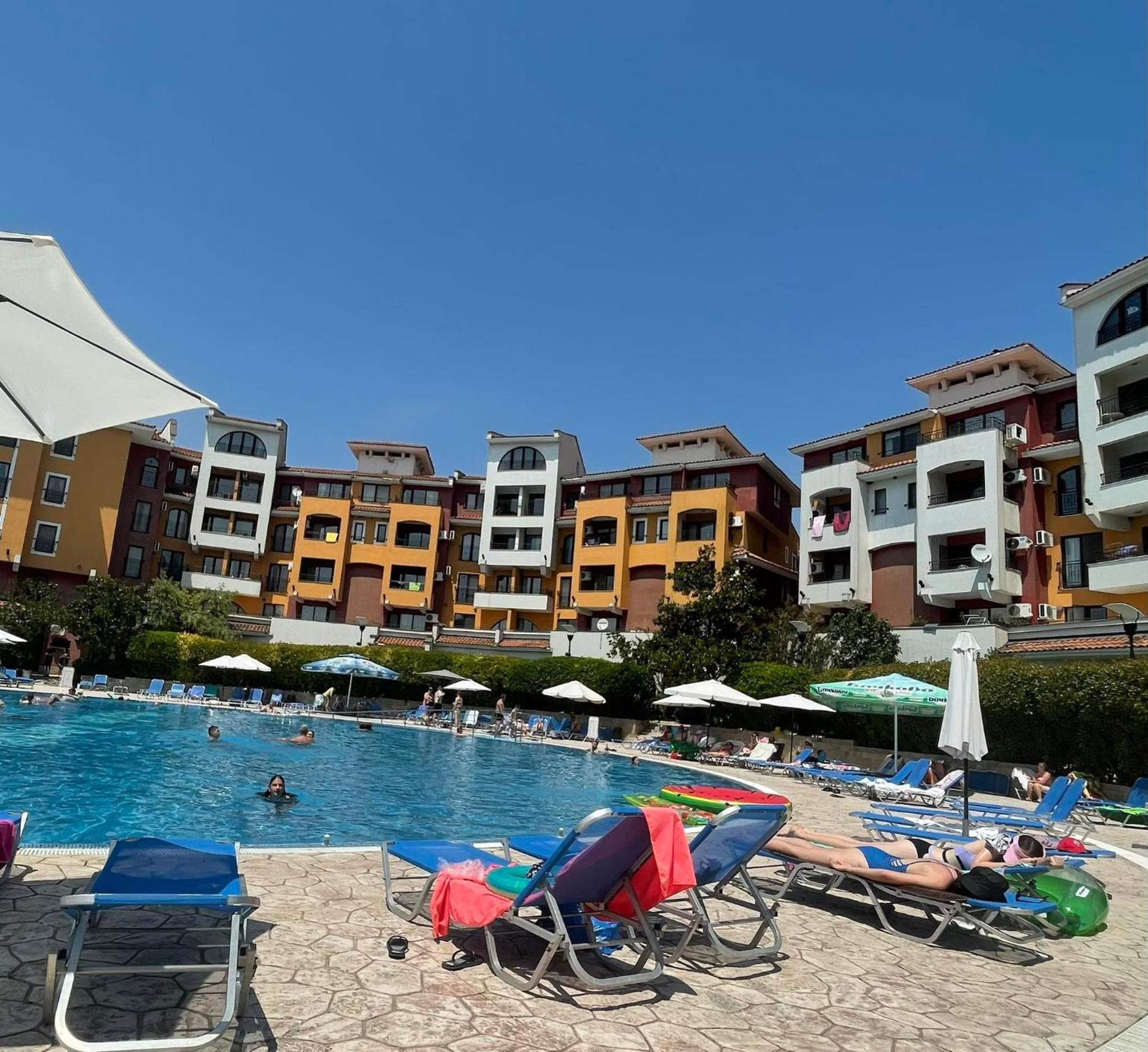 Marina Cape Sky View Lux Apartment in Aheloy