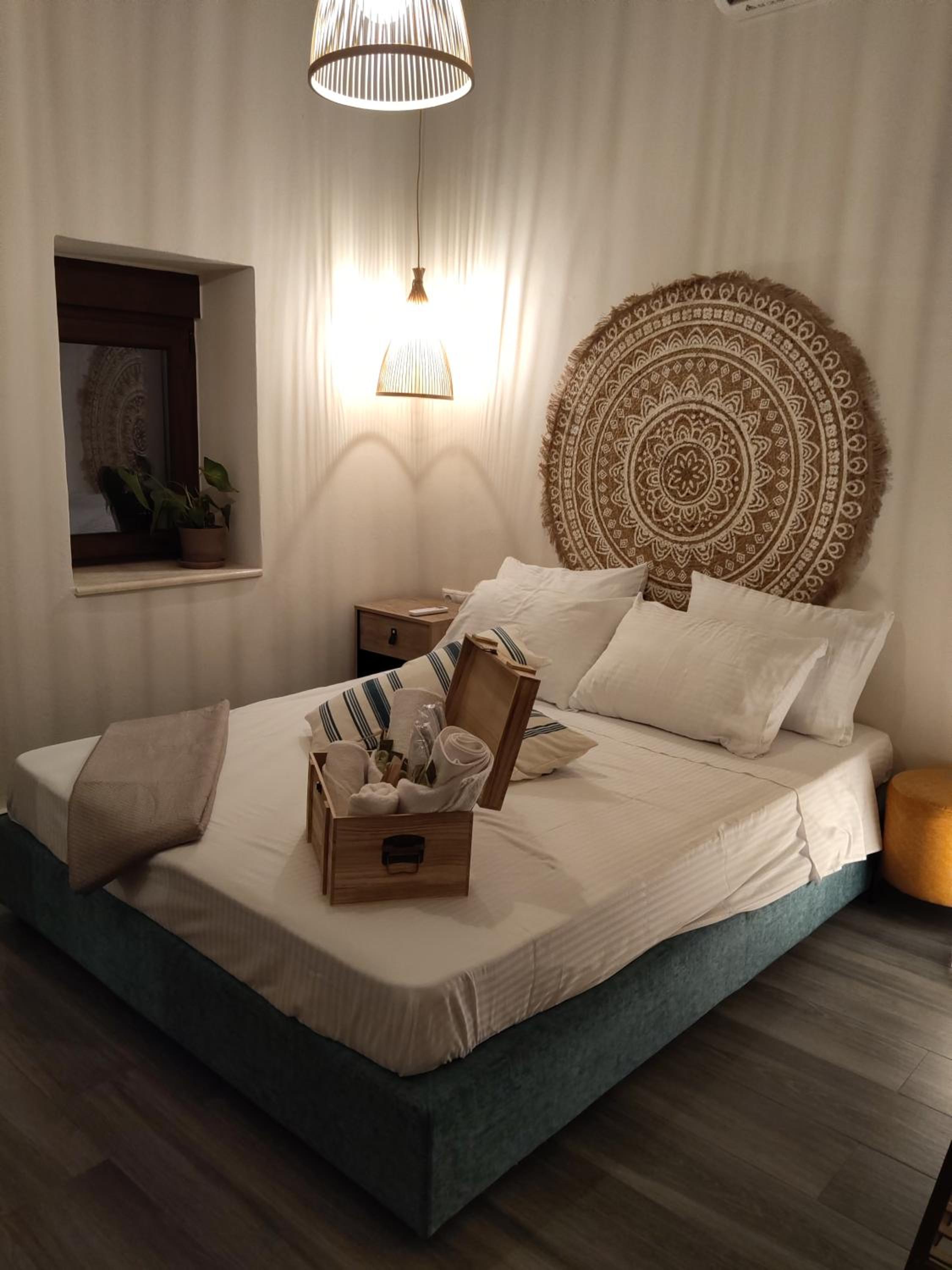 Pasiphae Luxury House
