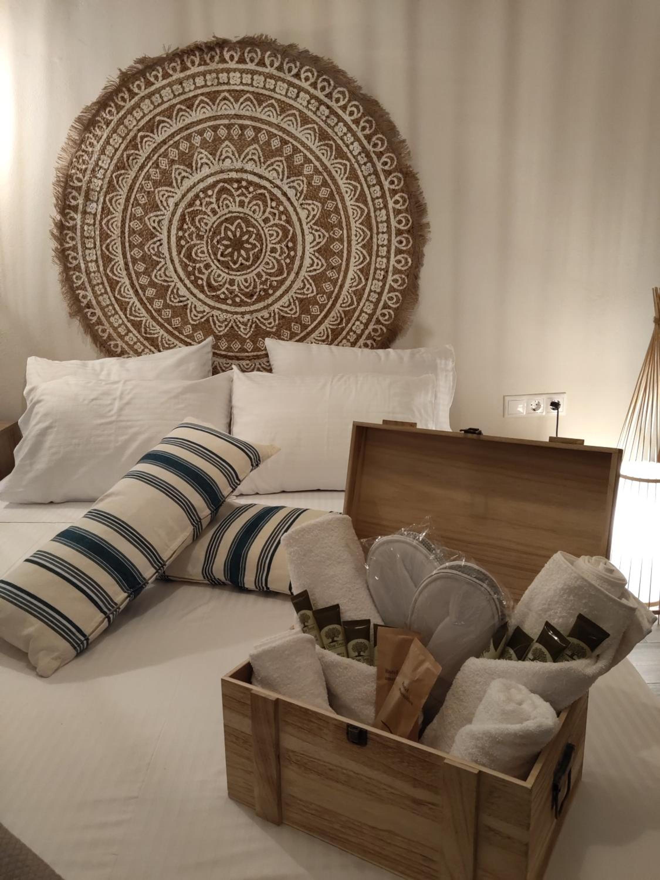 Pasiphae Luxury House