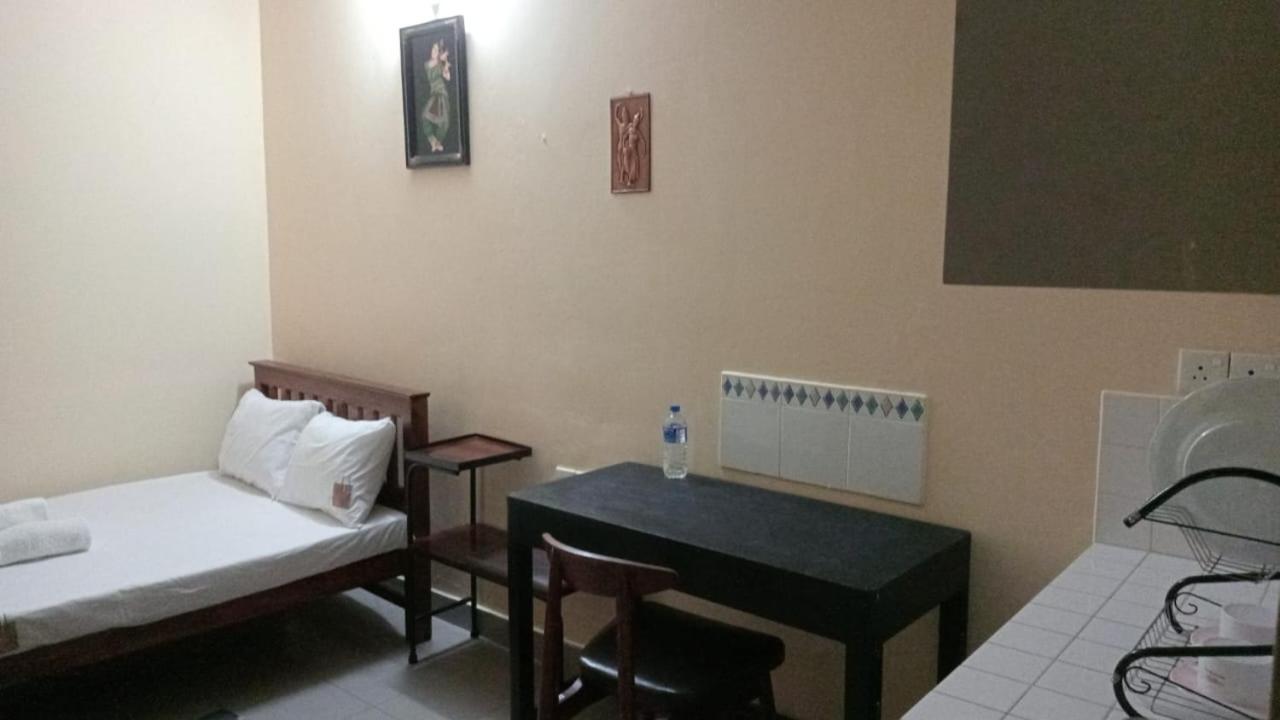 Reverie Cottage, Kandy view 2