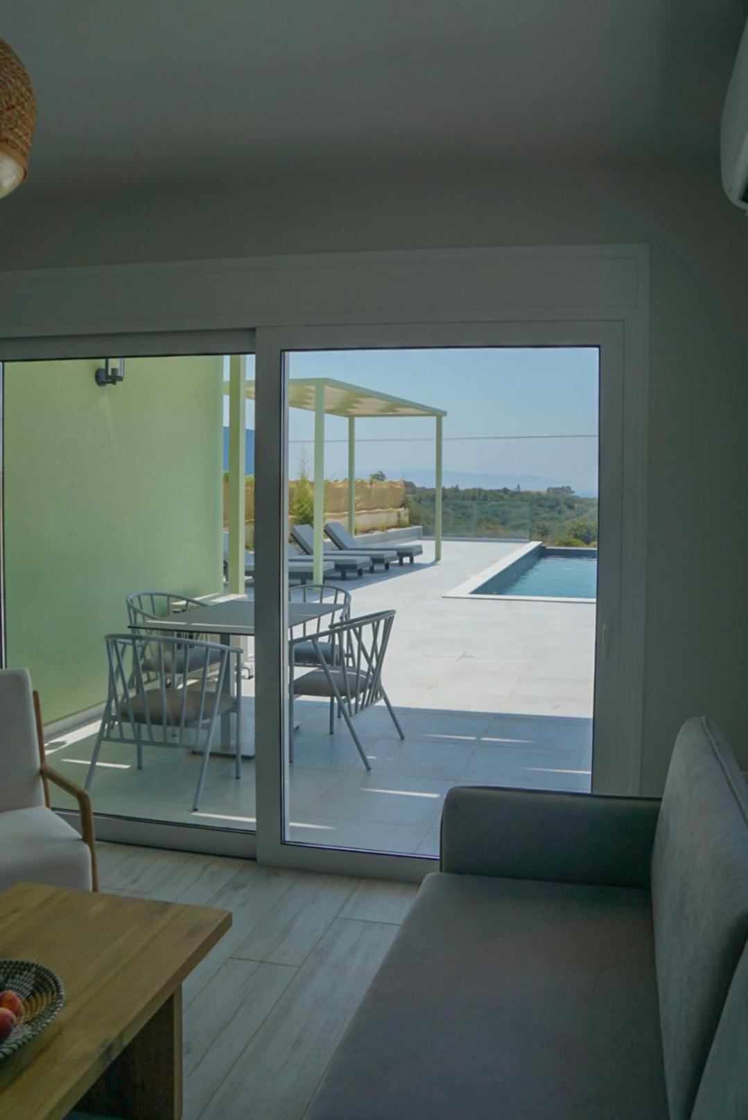 MENTOROS VILLAS