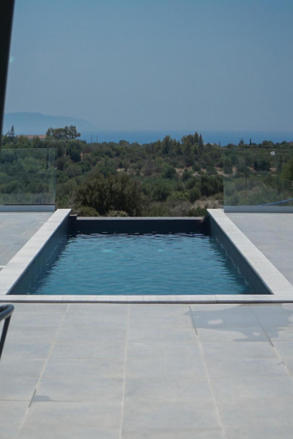 MENTOROS VILLAS