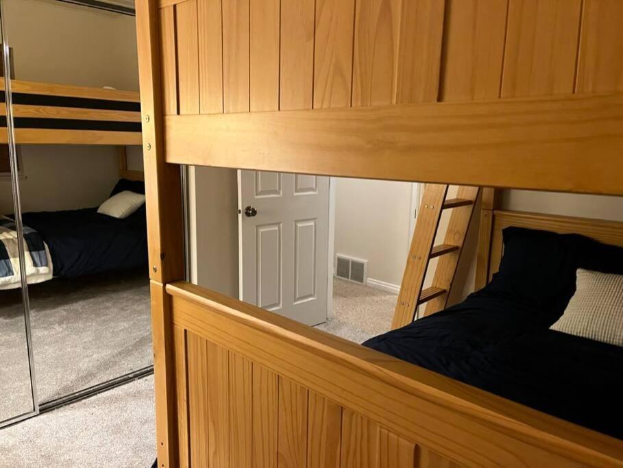 Eden Mountain Escape - Sleeps 9 view 5