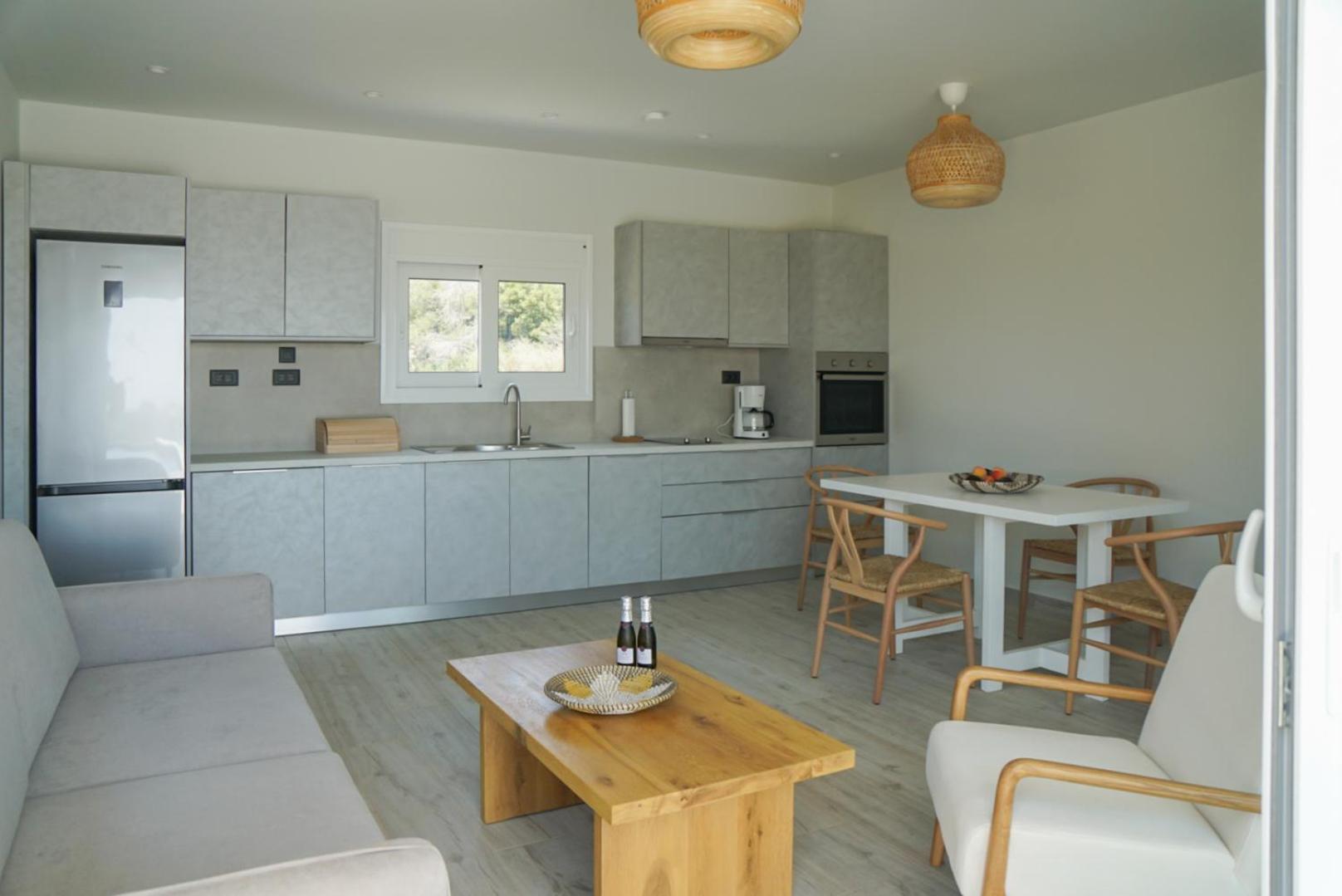 MENTOROS VILLAS