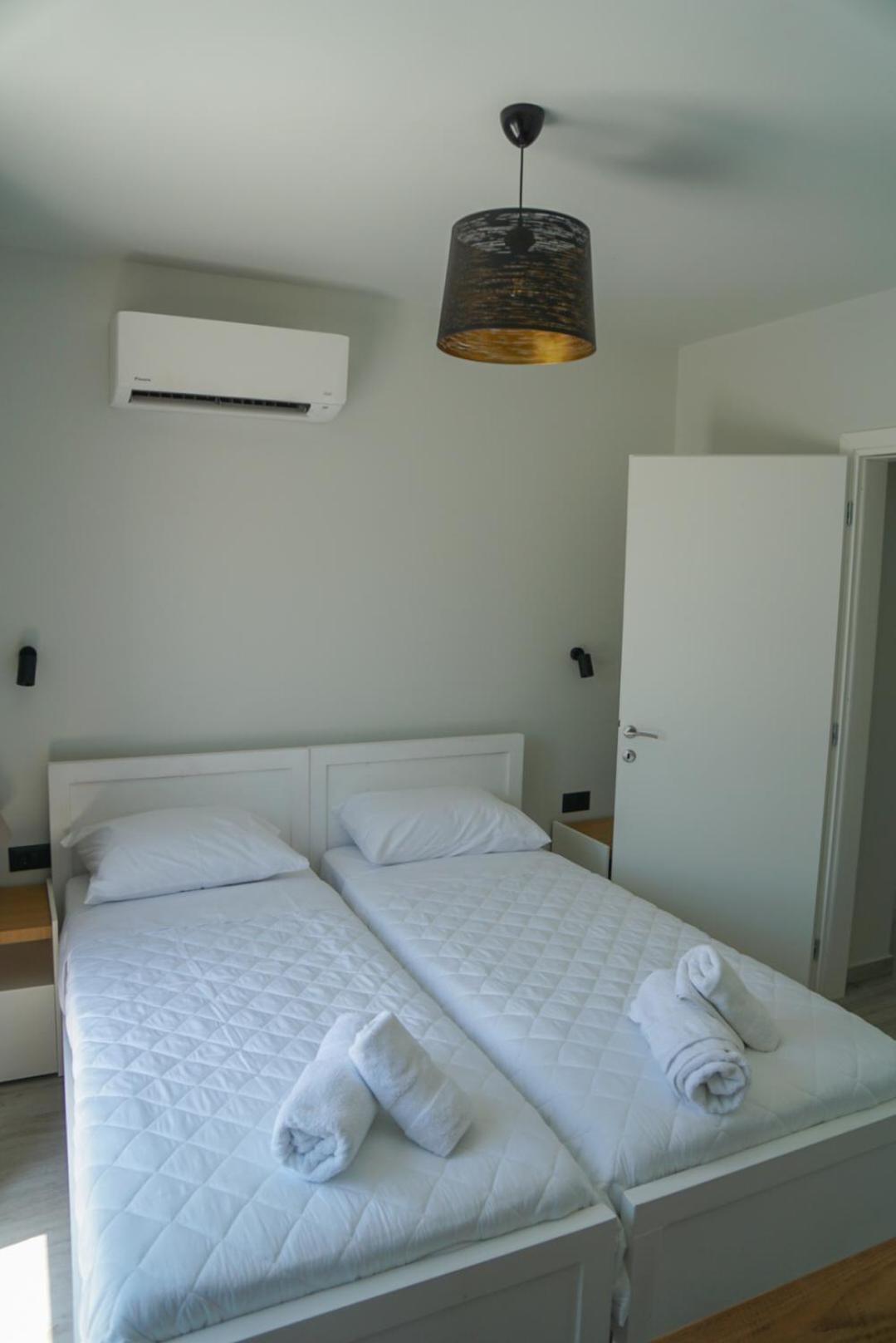 MENTOROS VILLAS