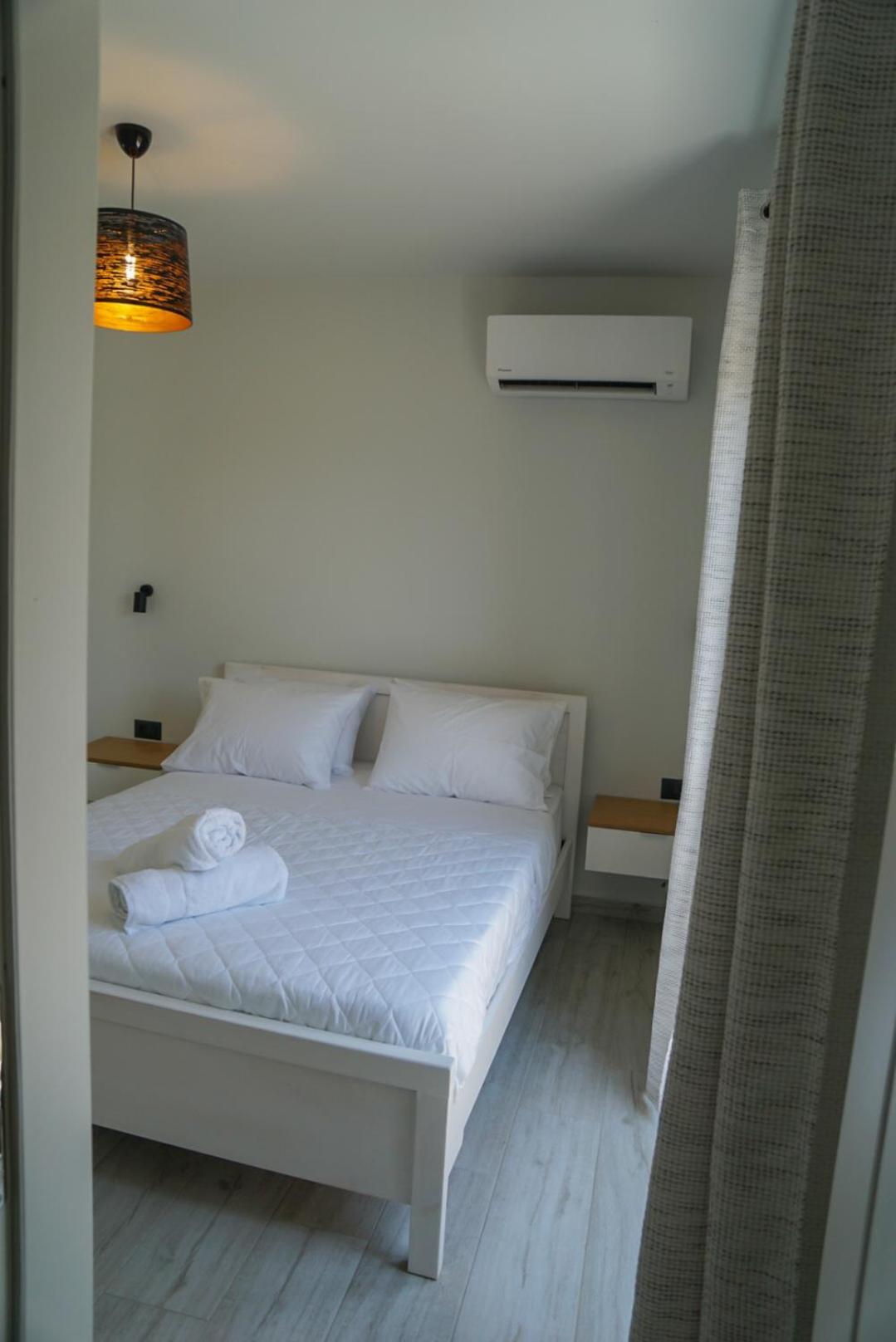 MENTOROS VILLAS