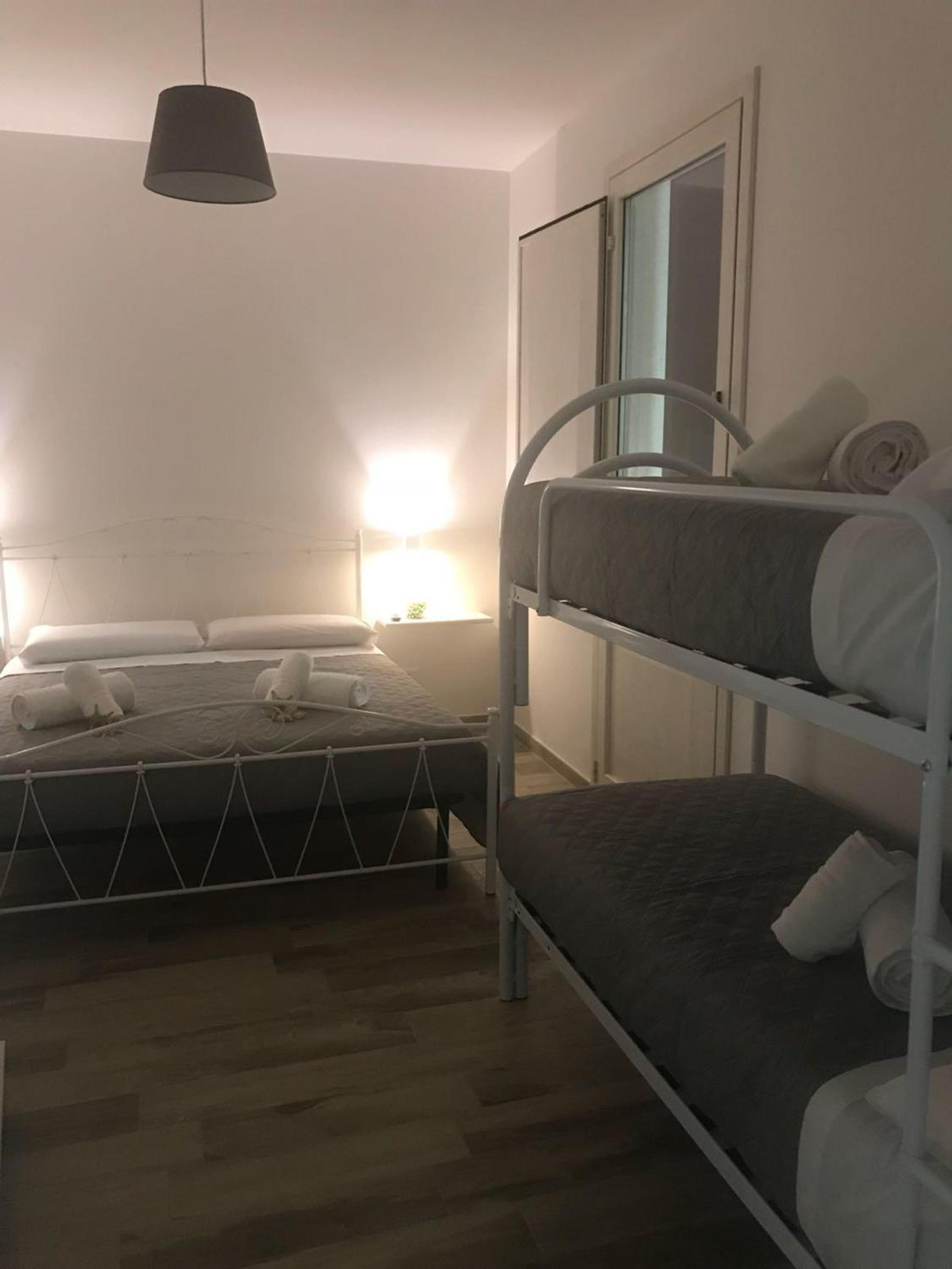 Spacious apartment in Melendugno 75 sqm air conditioned view 3